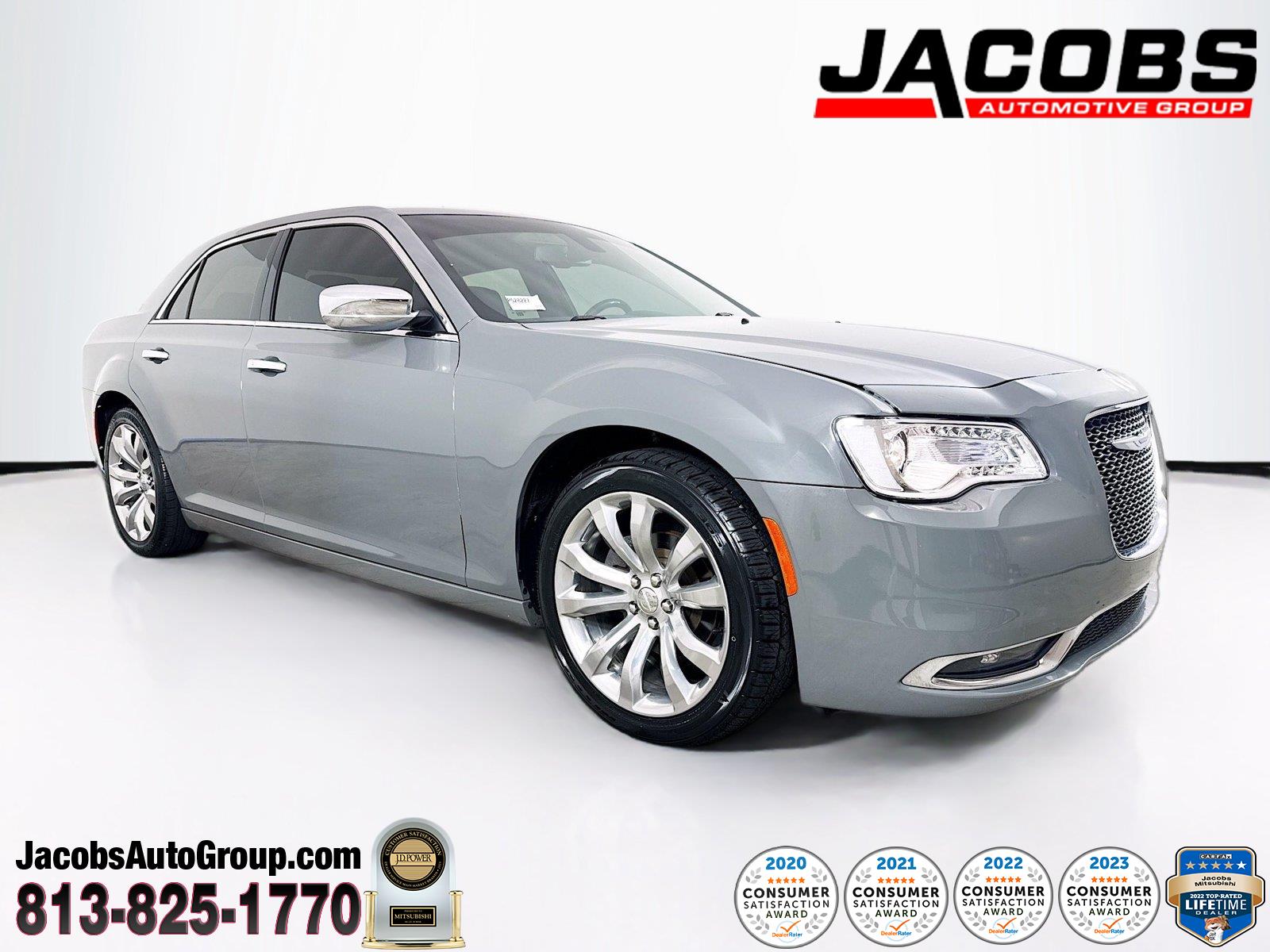 Gray (Ceramic Grey Clearcoat) 2019 Chrysler 300 Sedan Rear-Wheel Drive 8-Speed Automatic