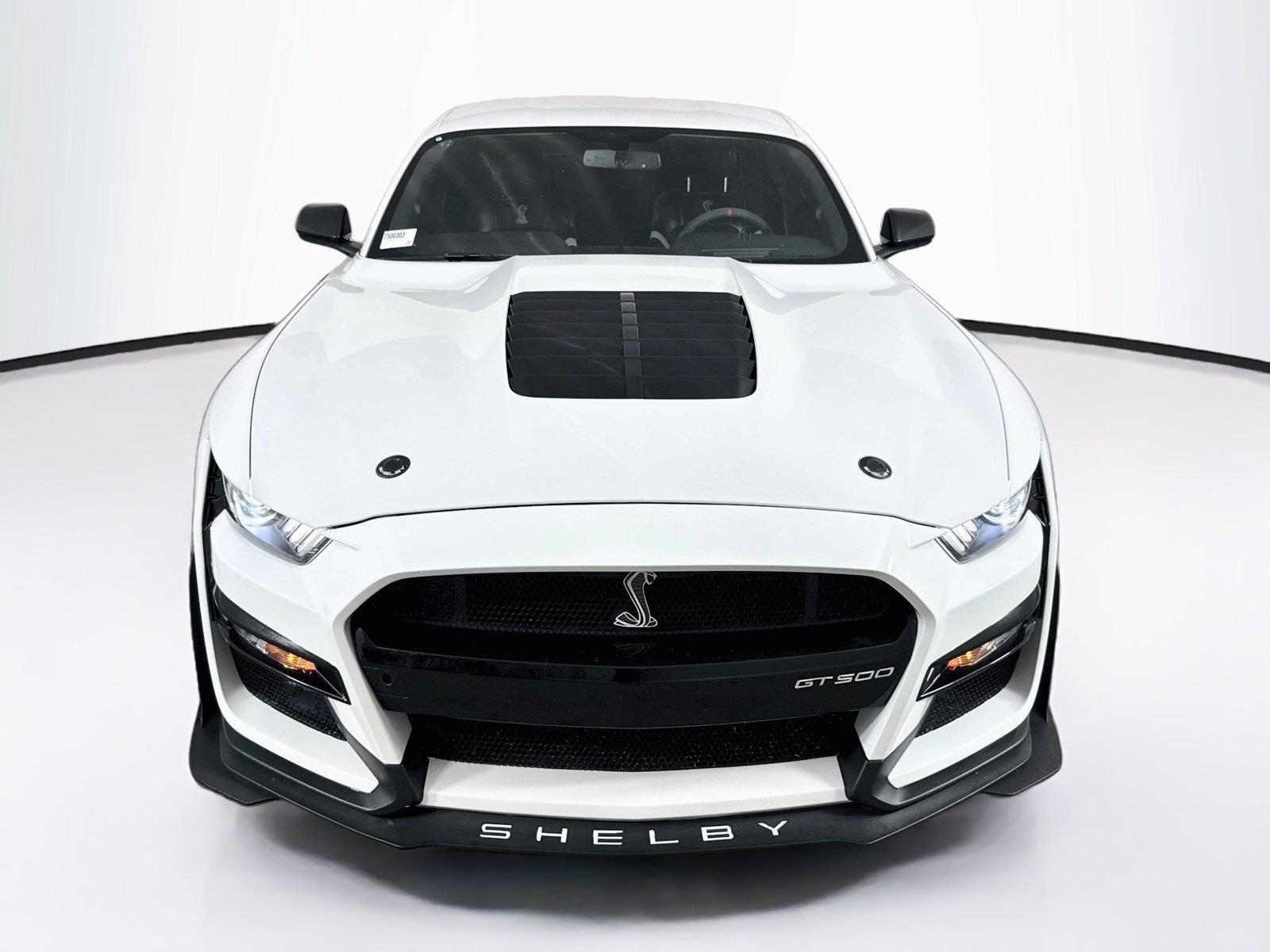 2021 Ford Mustang photo 8