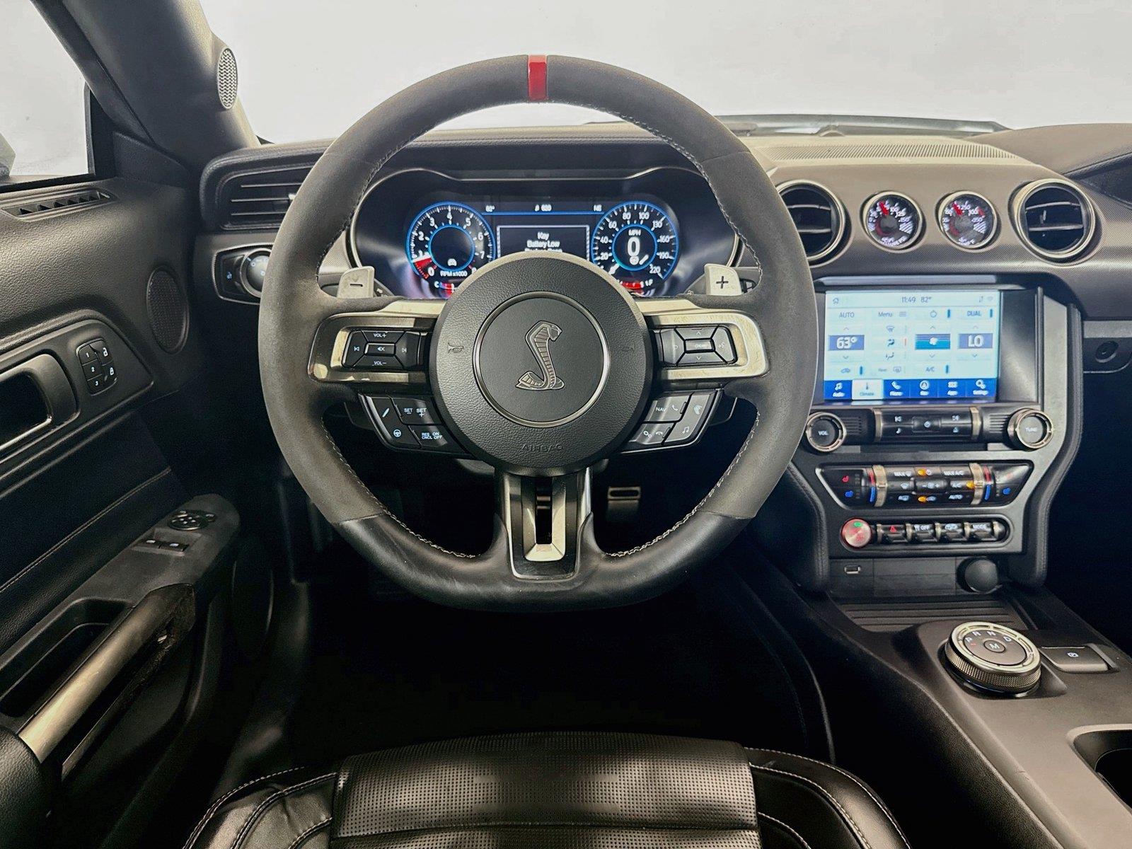 2021 Ford Mustang photo 10
