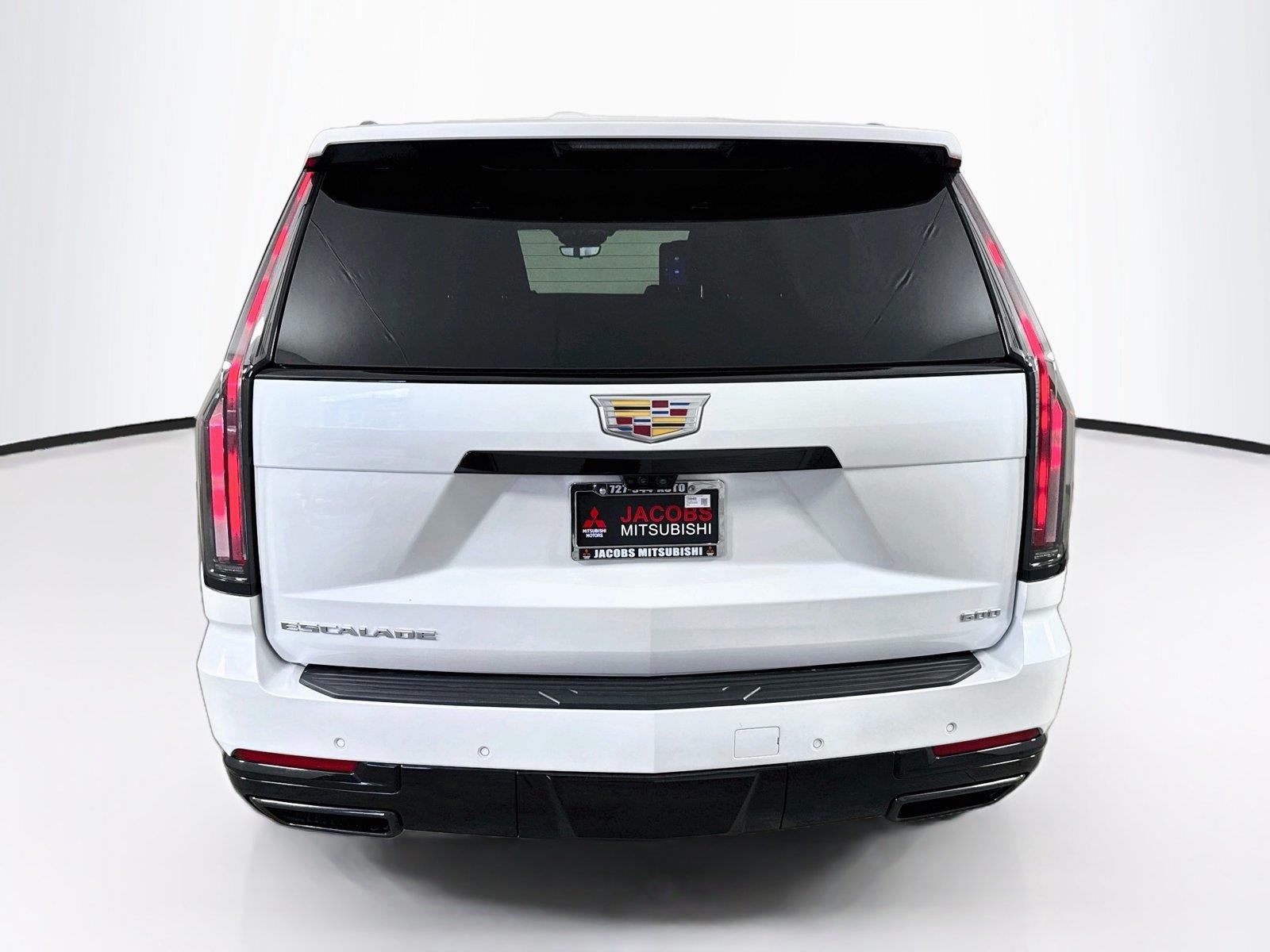 2025 Cadillac Escalade ESV photo 4