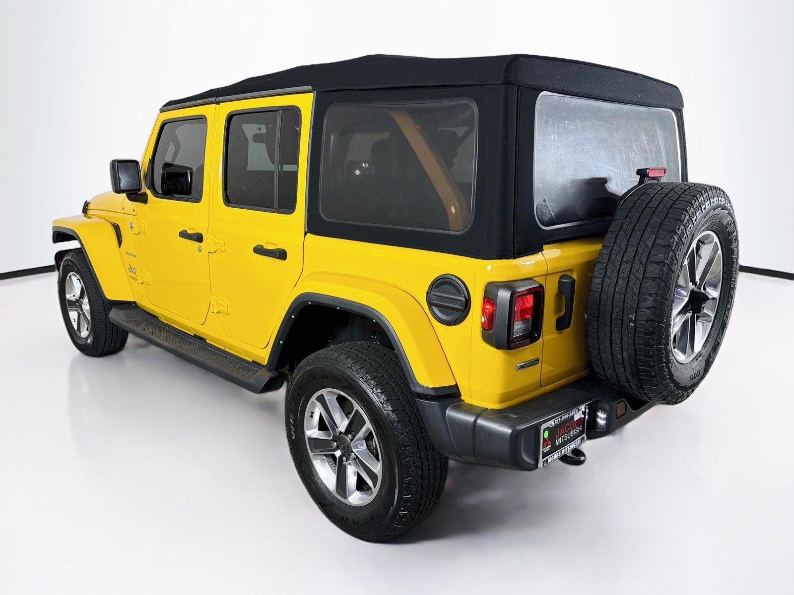2021 Jeep Wrangler photo 3