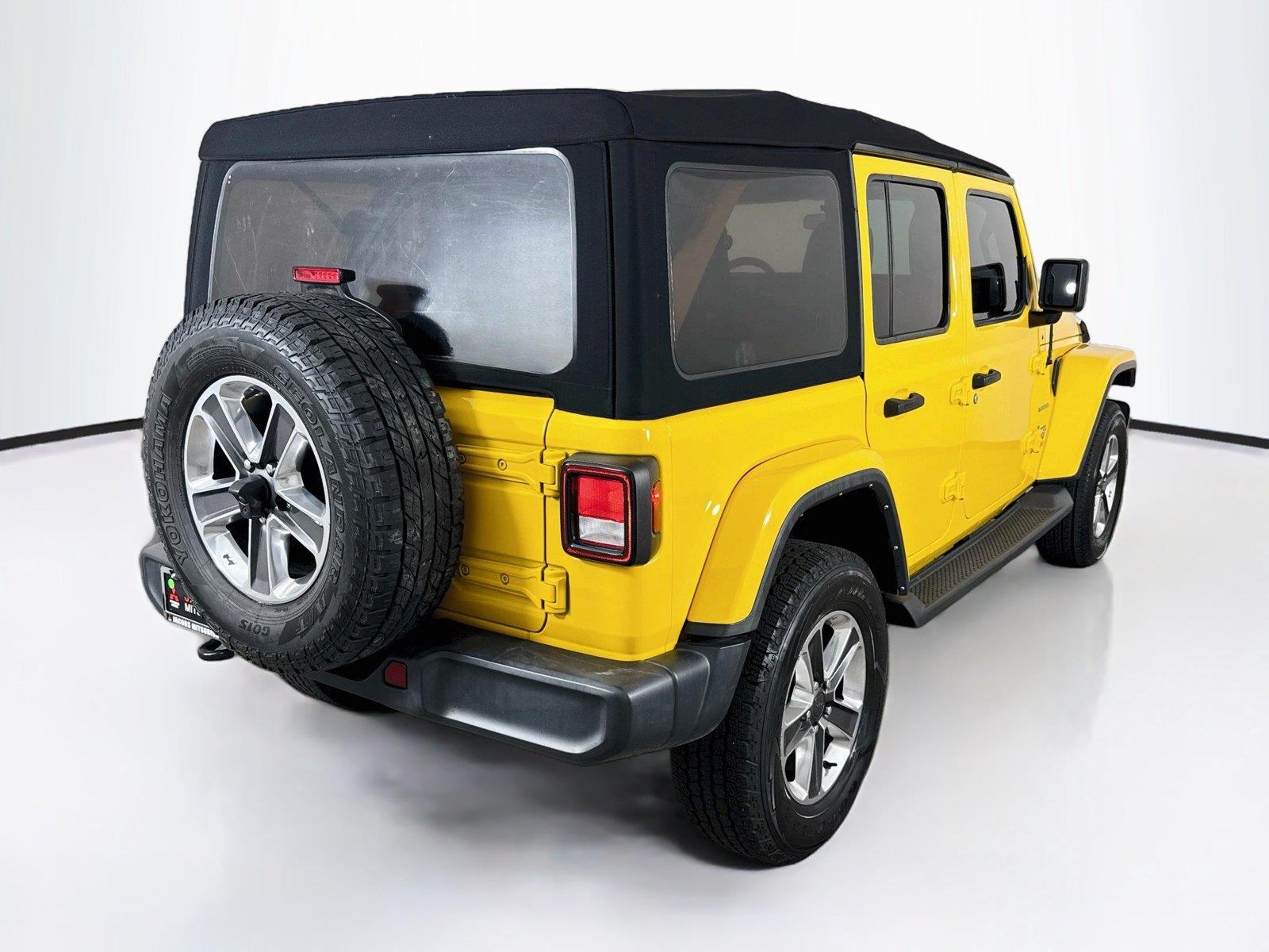 2021 Jeep Wrangler photo 6