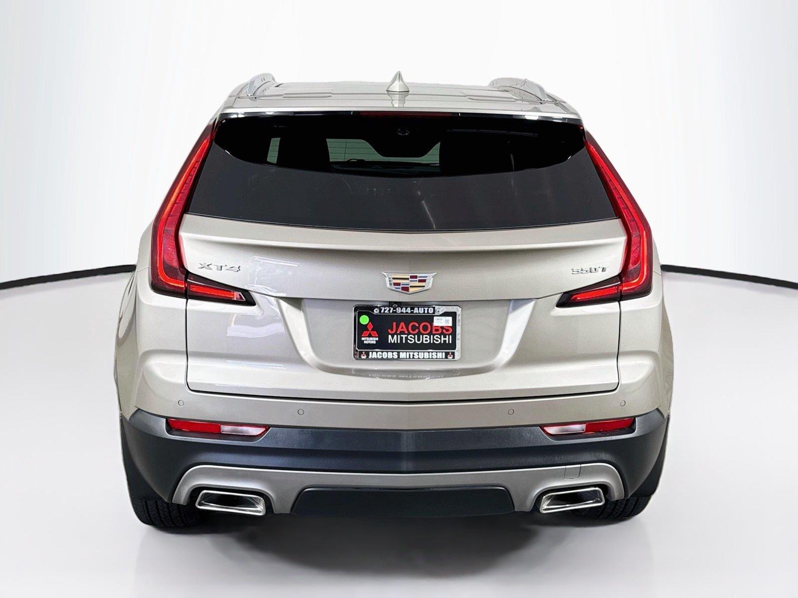 2023 Cadillac XT4 photo 4