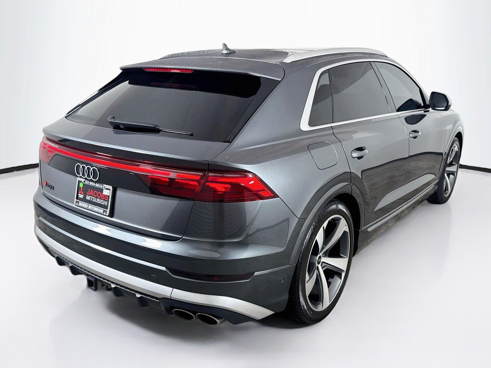 2024 Audi SQ8 photo 5