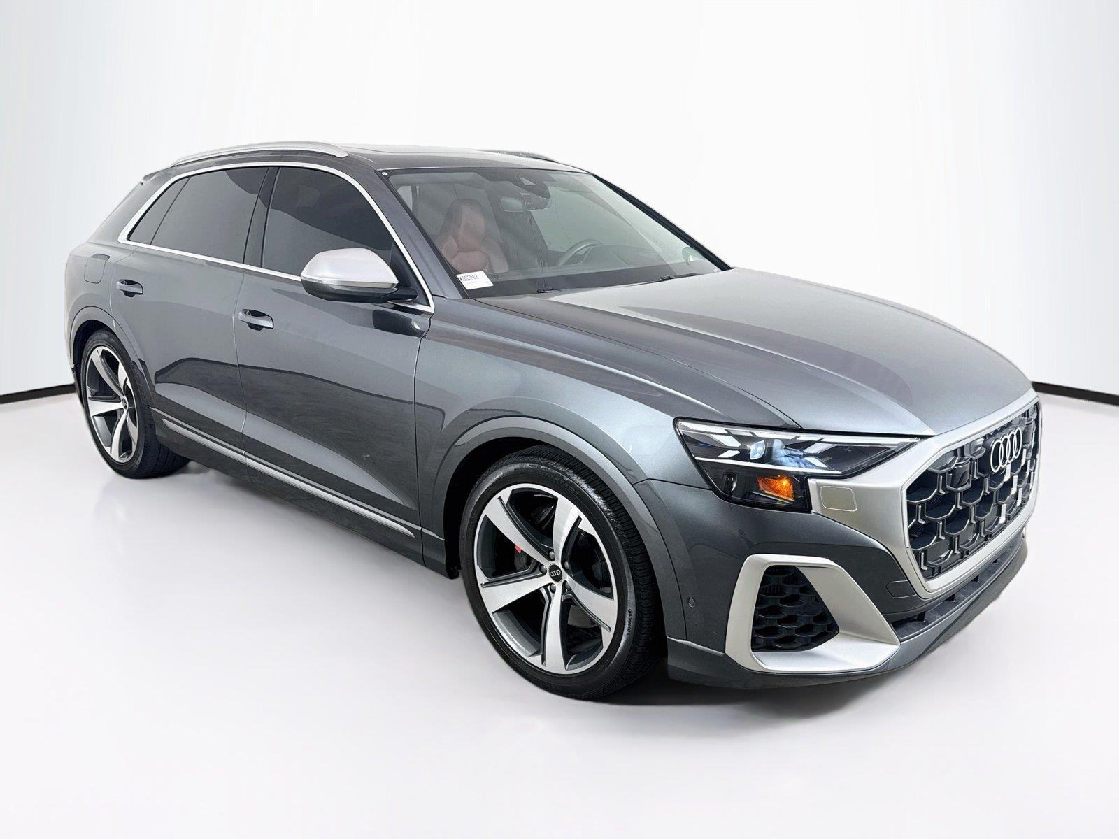 2024 Audi SQ8 photo 7