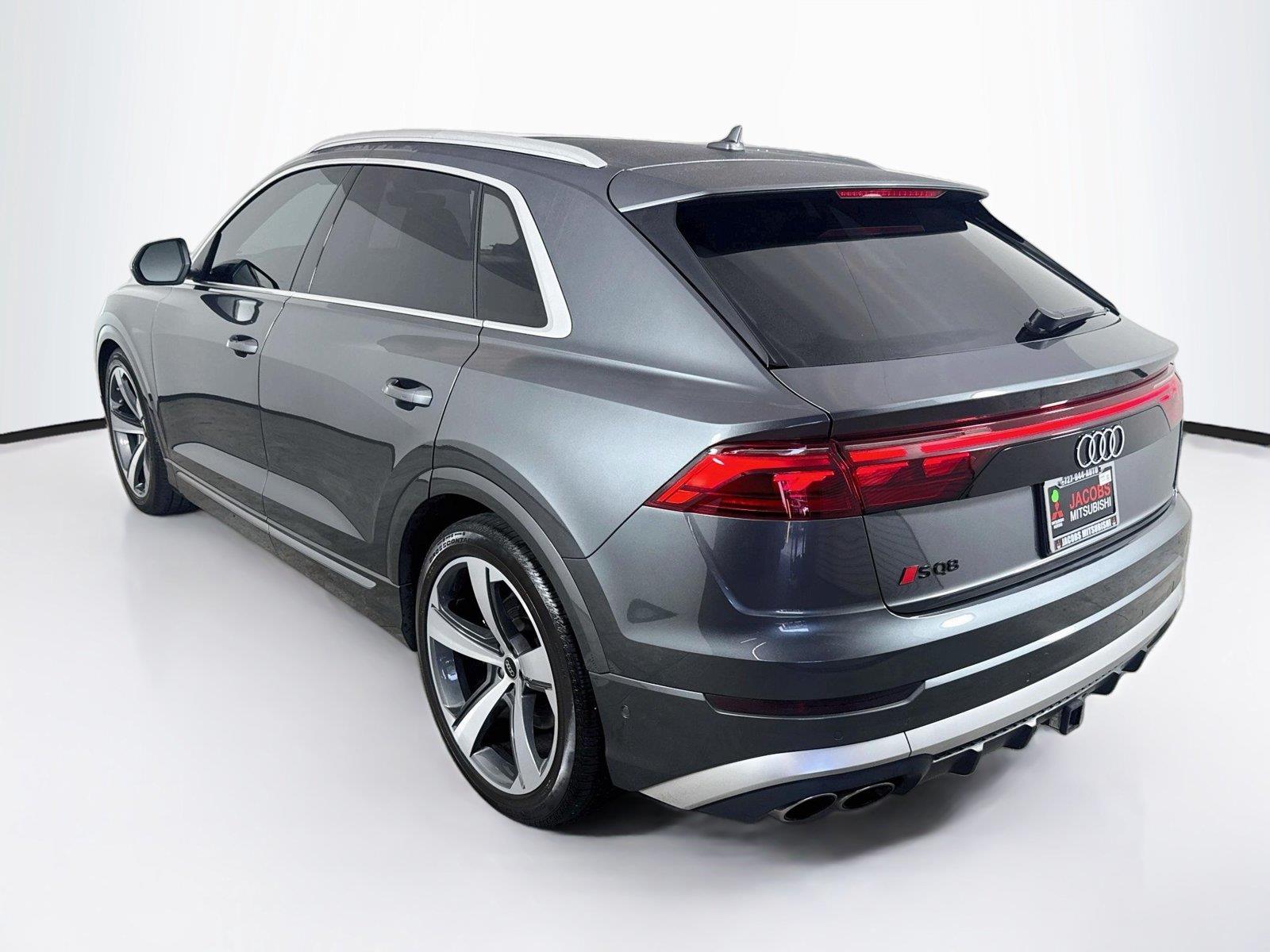 2024 Audi SQ8 photo 3