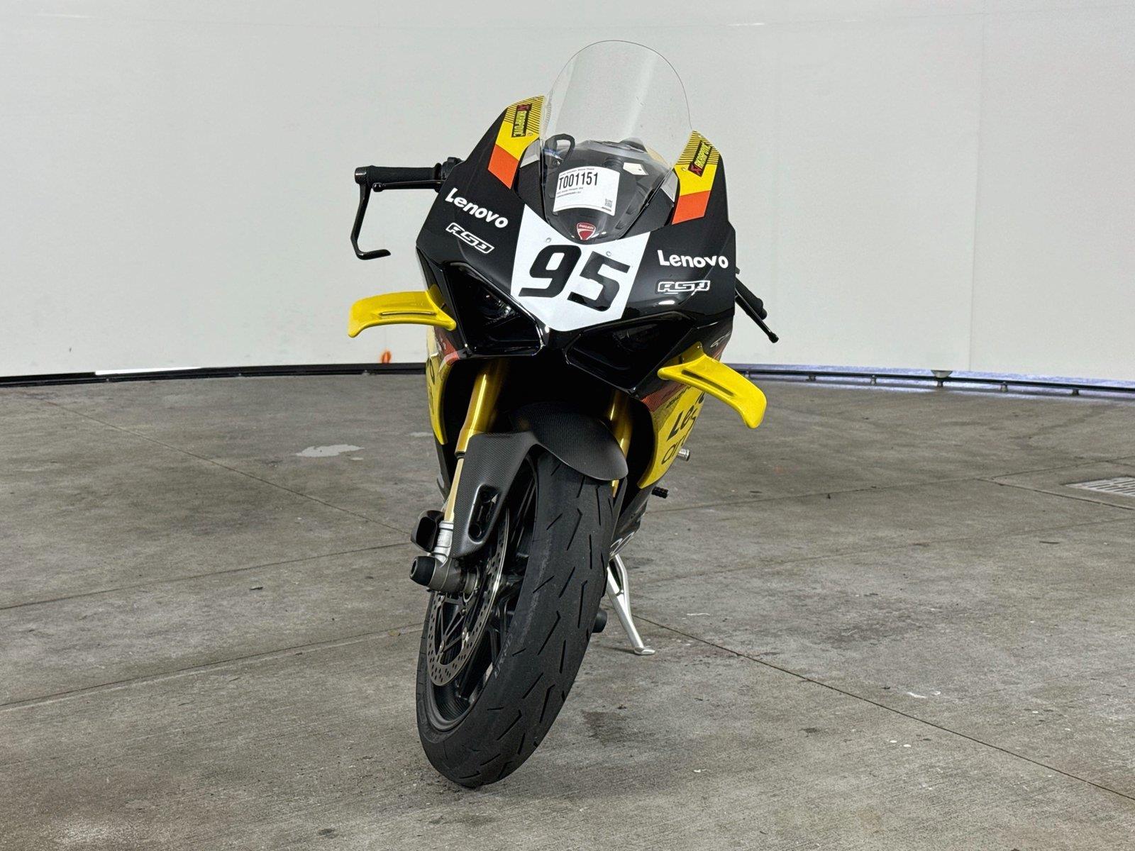 2022 Ducati Panigale V4S photo 8