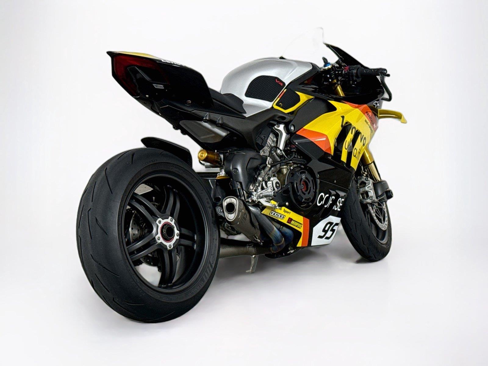 2022 Ducati Panigale V4S photo 5