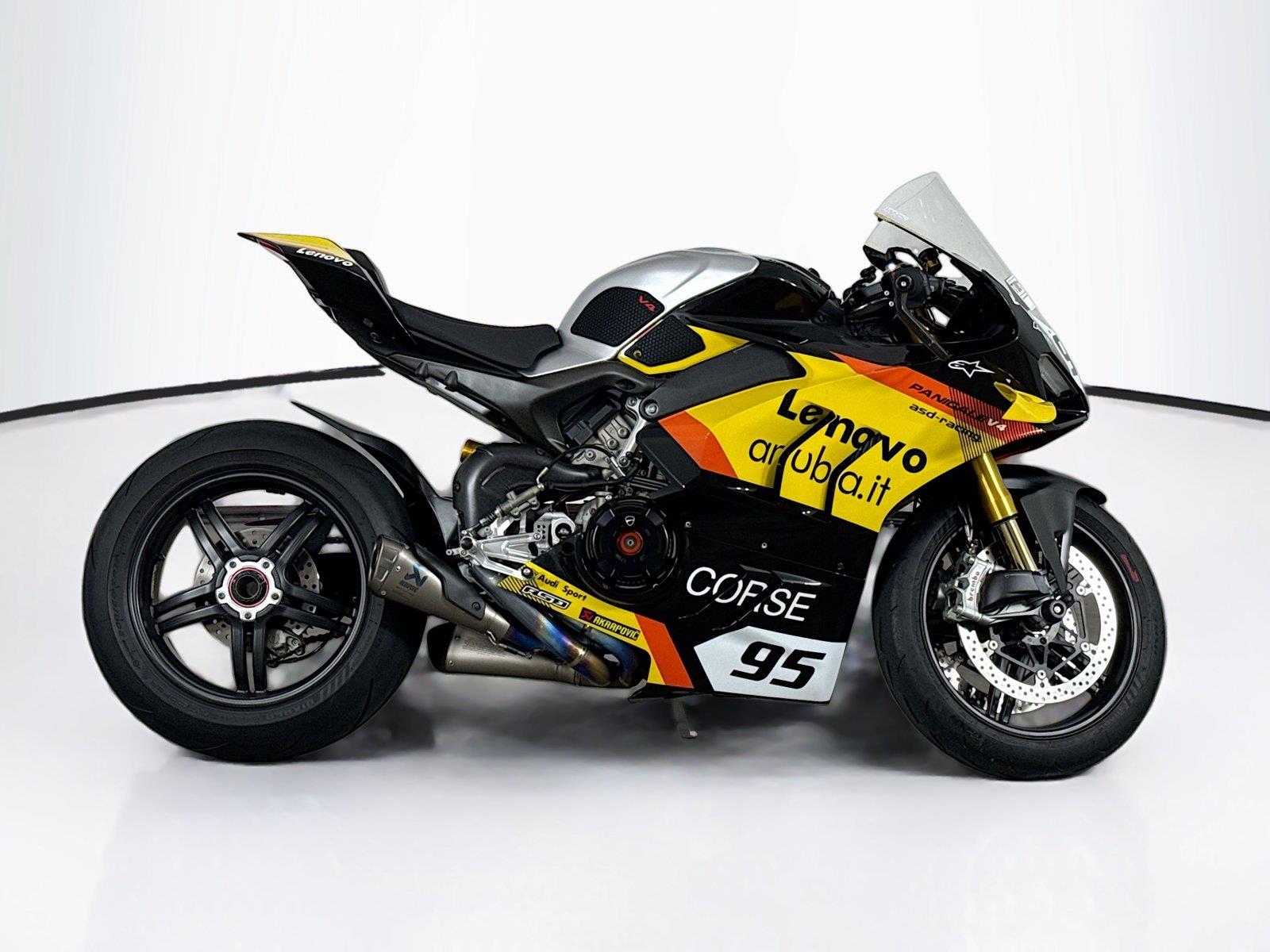 2022 Ducati Panigale V4S photo 6