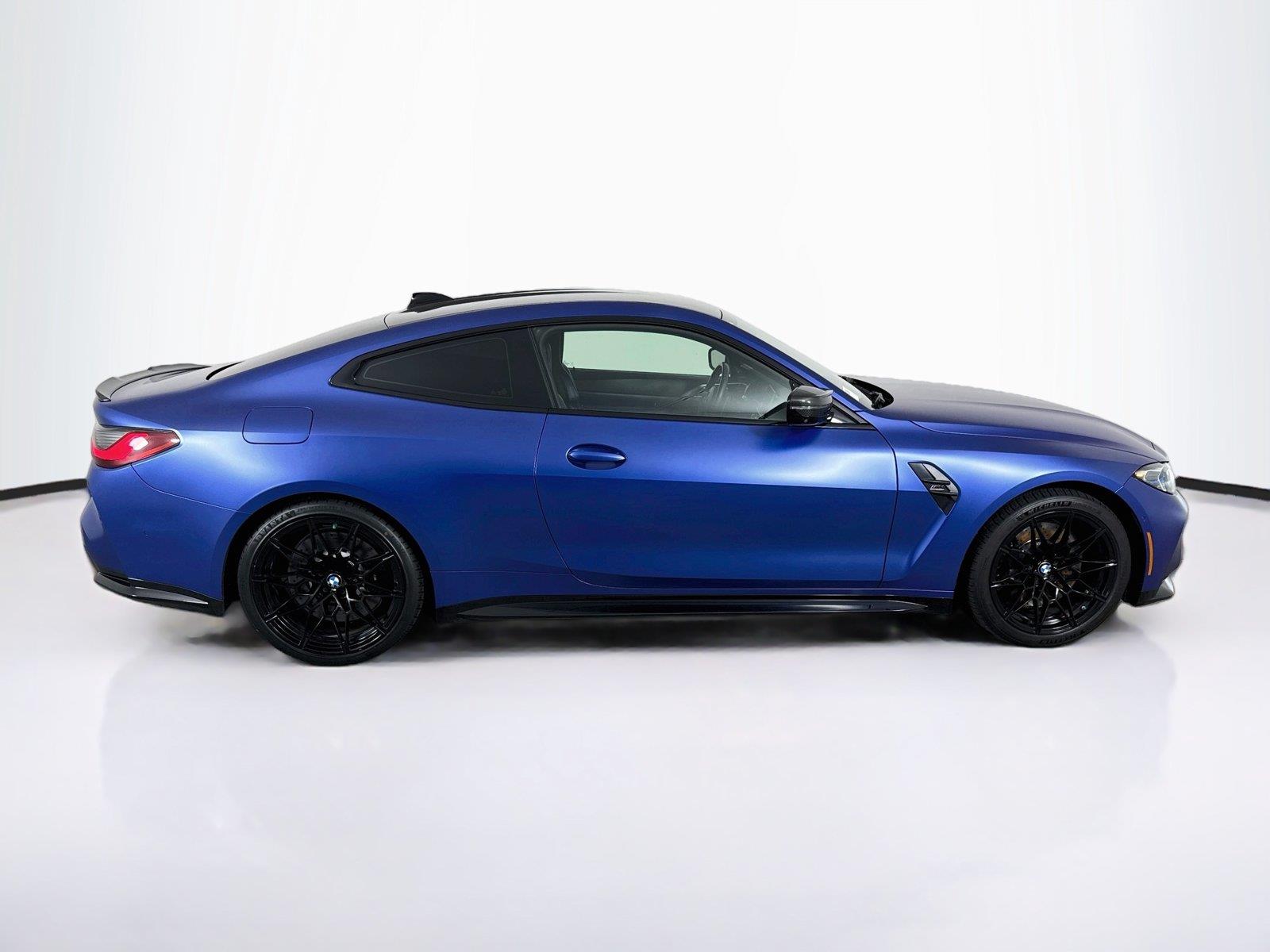 2023 BMW M4 photo 7