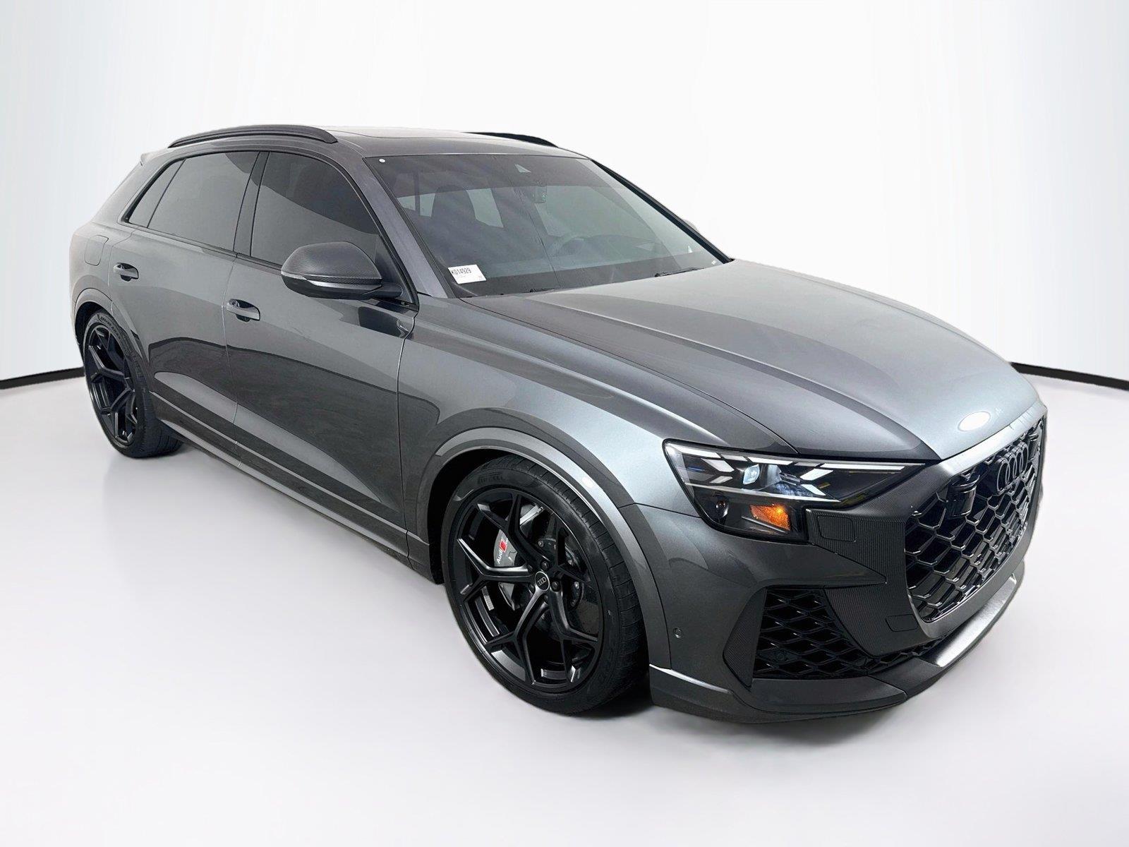 2025 Audi RS Q8 photo 8