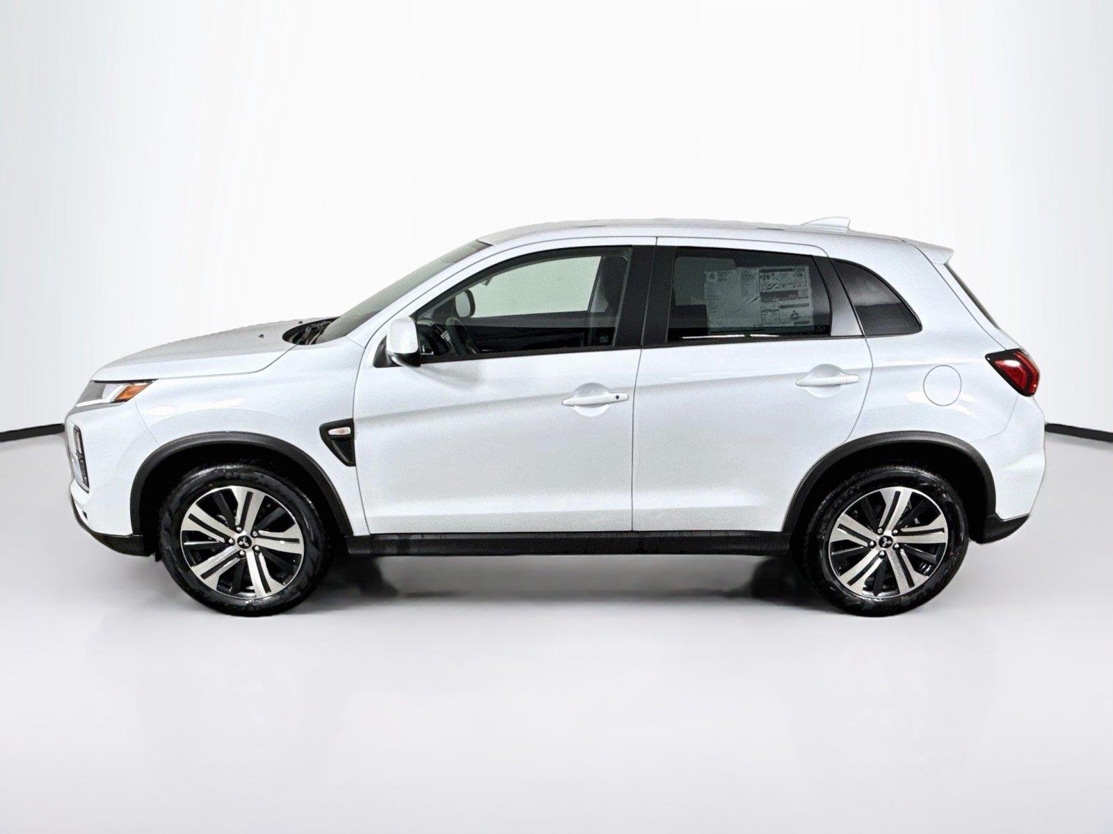 2027 Mitsubishi Outlander Sport photo 2