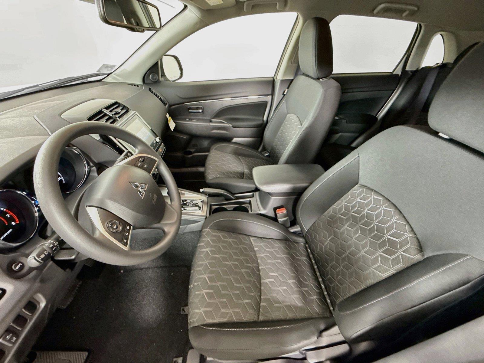 2027 Mitsubishi Outlander Sport photo 9