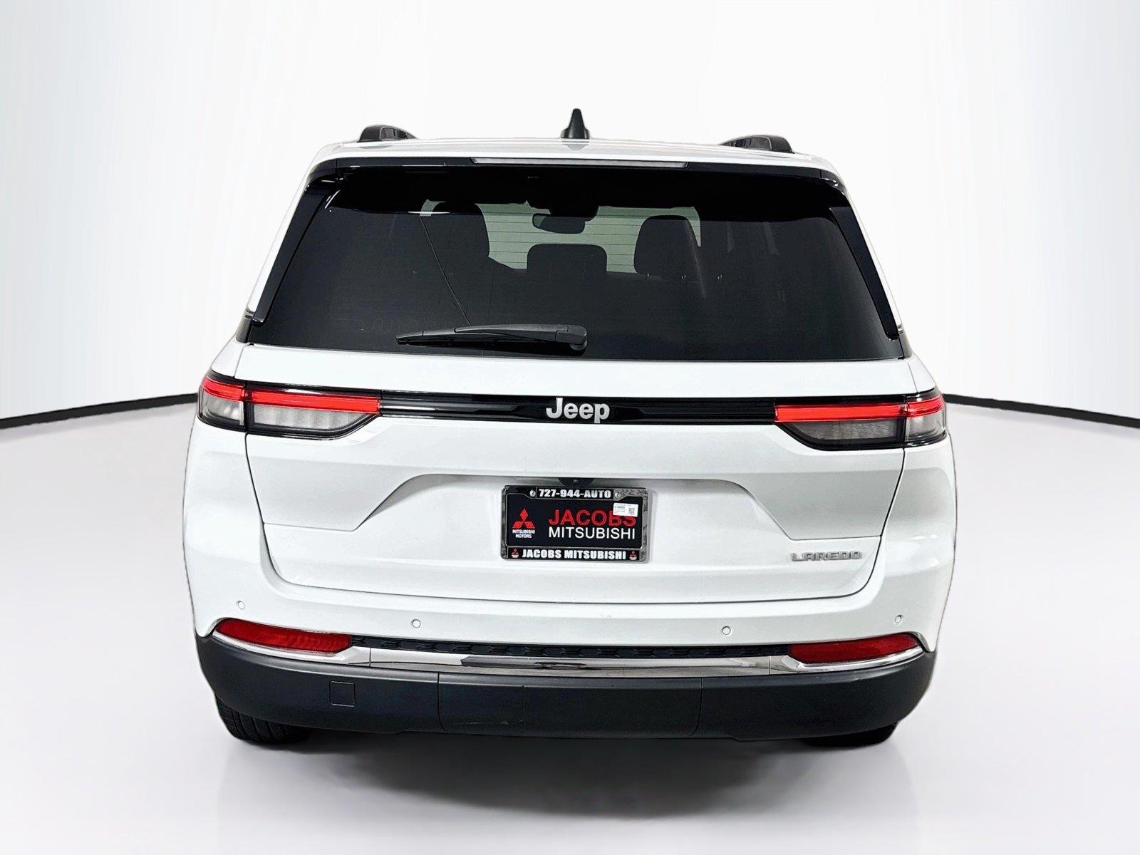 2024 Jeep Grand Cherokee photo 5
