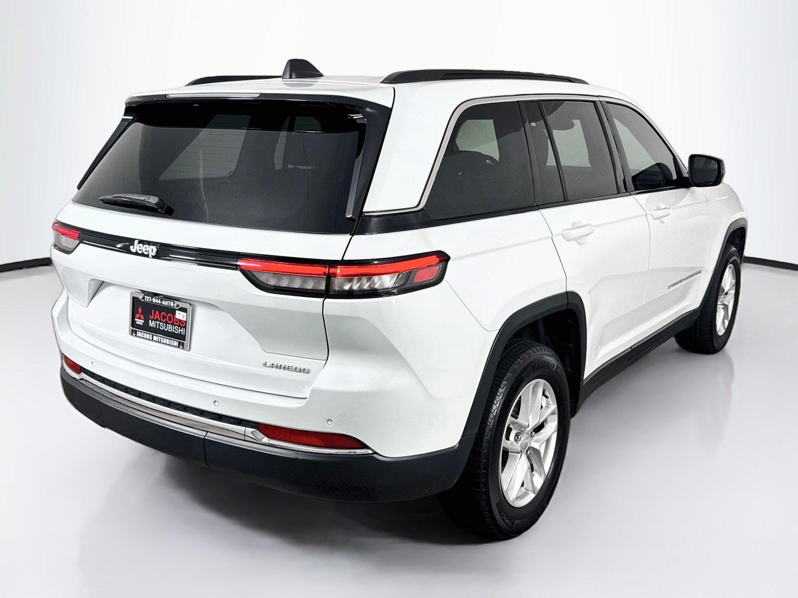 2024 Jeep Grand Cherokee photo 6