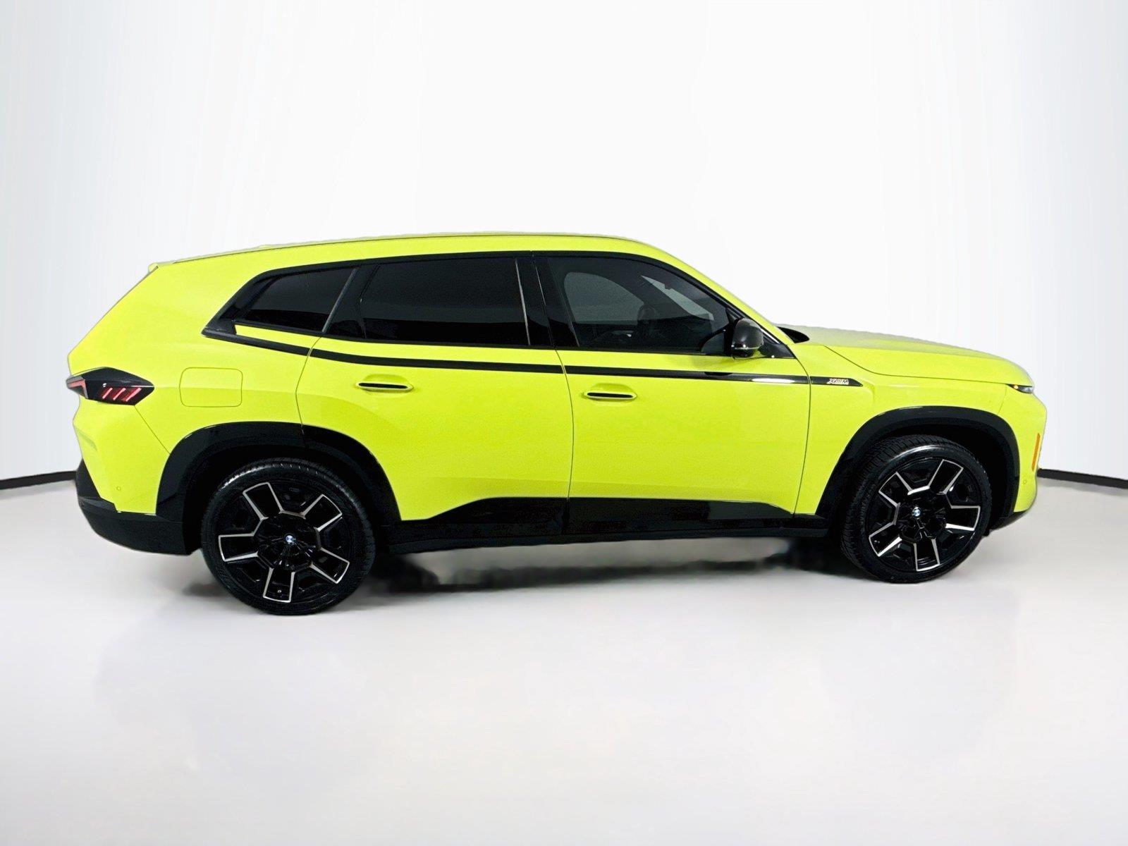 2024 BMW XM photo 7