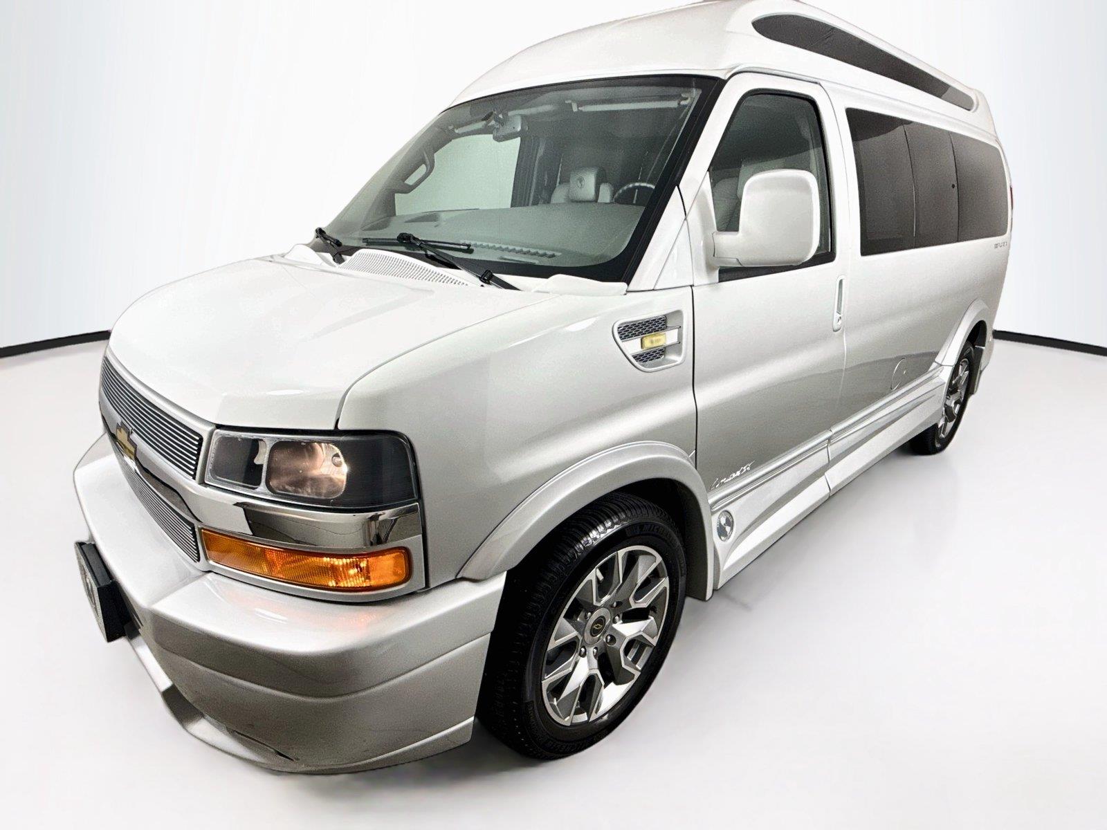 2023 Chevrolet Express Cargo Van