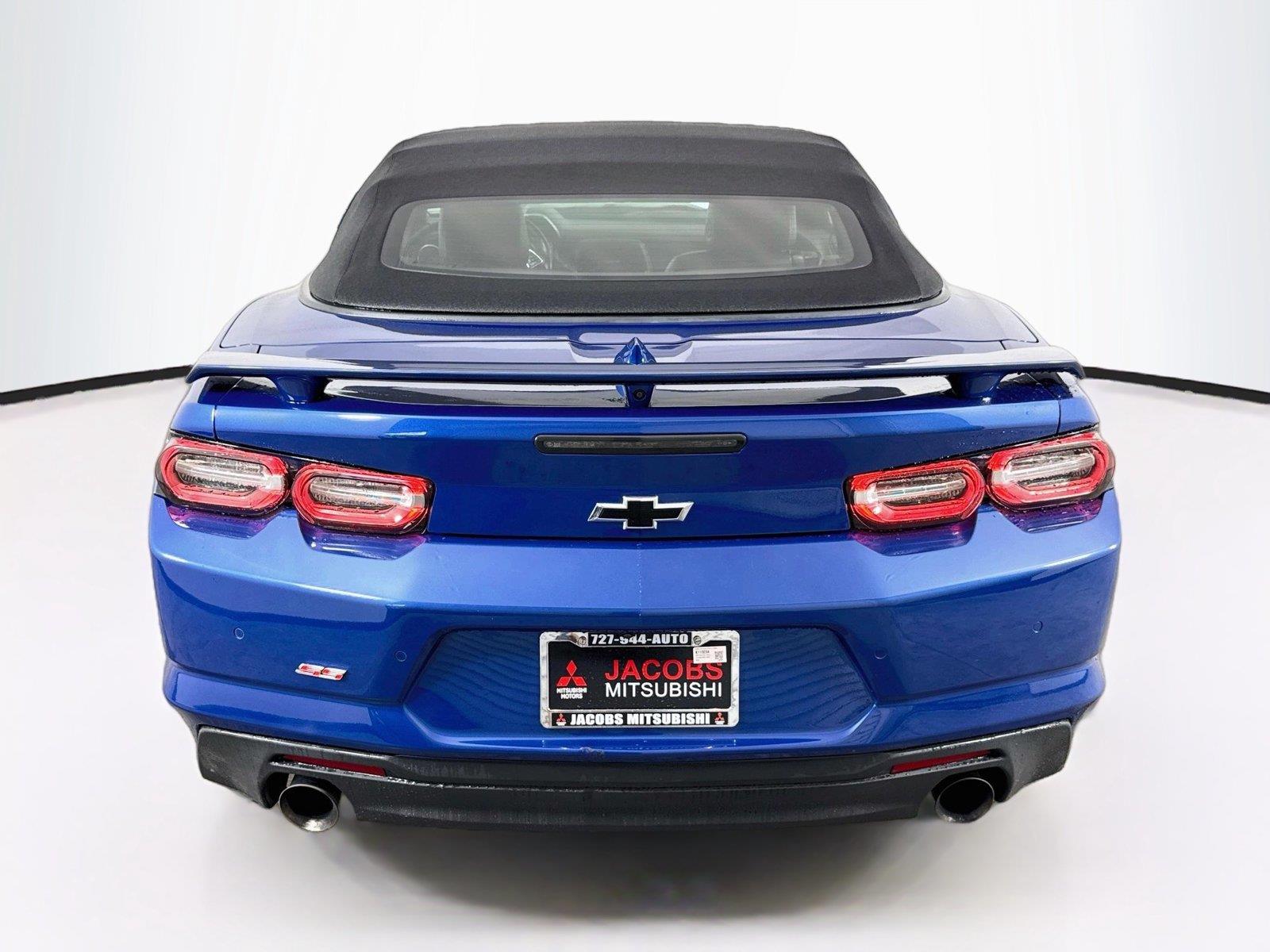 2023 Chevrolet Camaro photo 4
