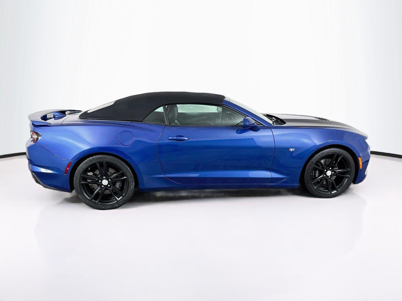 2023 Chevrolet Camaro photo 6