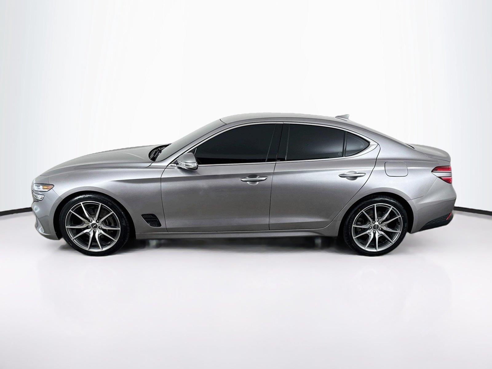 2023 Genesis G70 photo 2