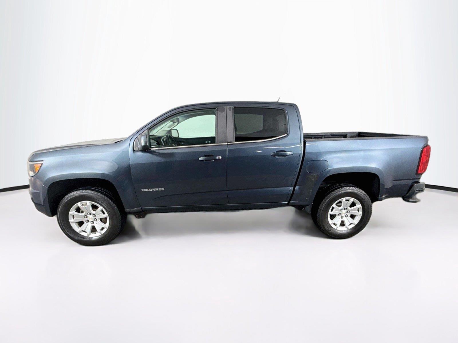 2019 Chevrolet Colorado photo 2