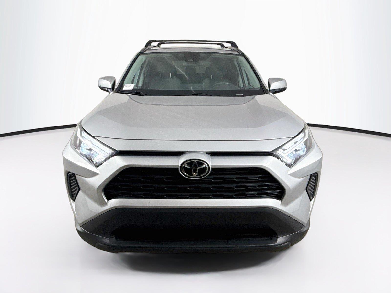 2025 Toyota RAV4 photo 10