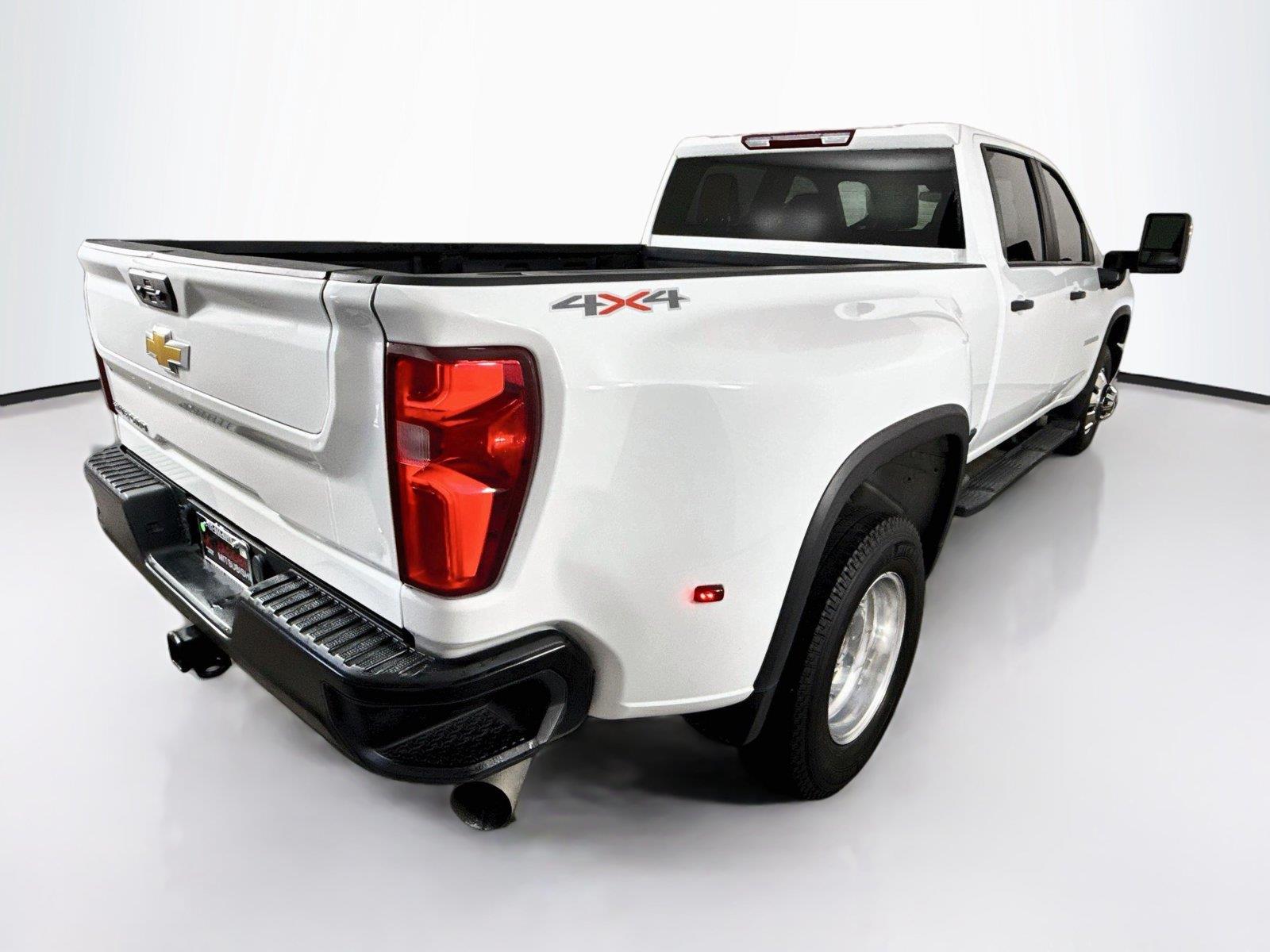 2025 Chevrolet Silverado 3500HD photo 6
