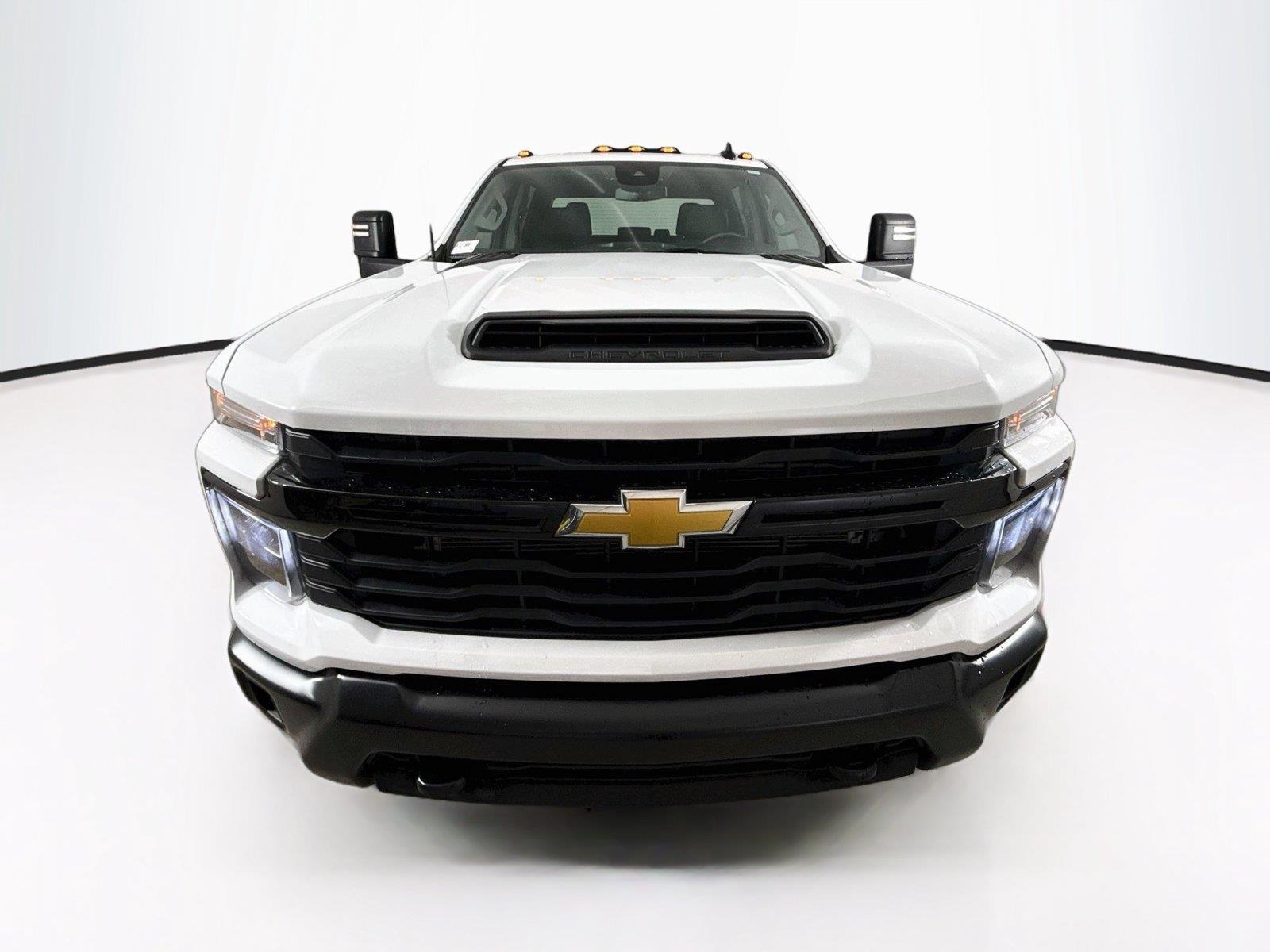 2025 Chevrolet Silverado 3500HD photo 10