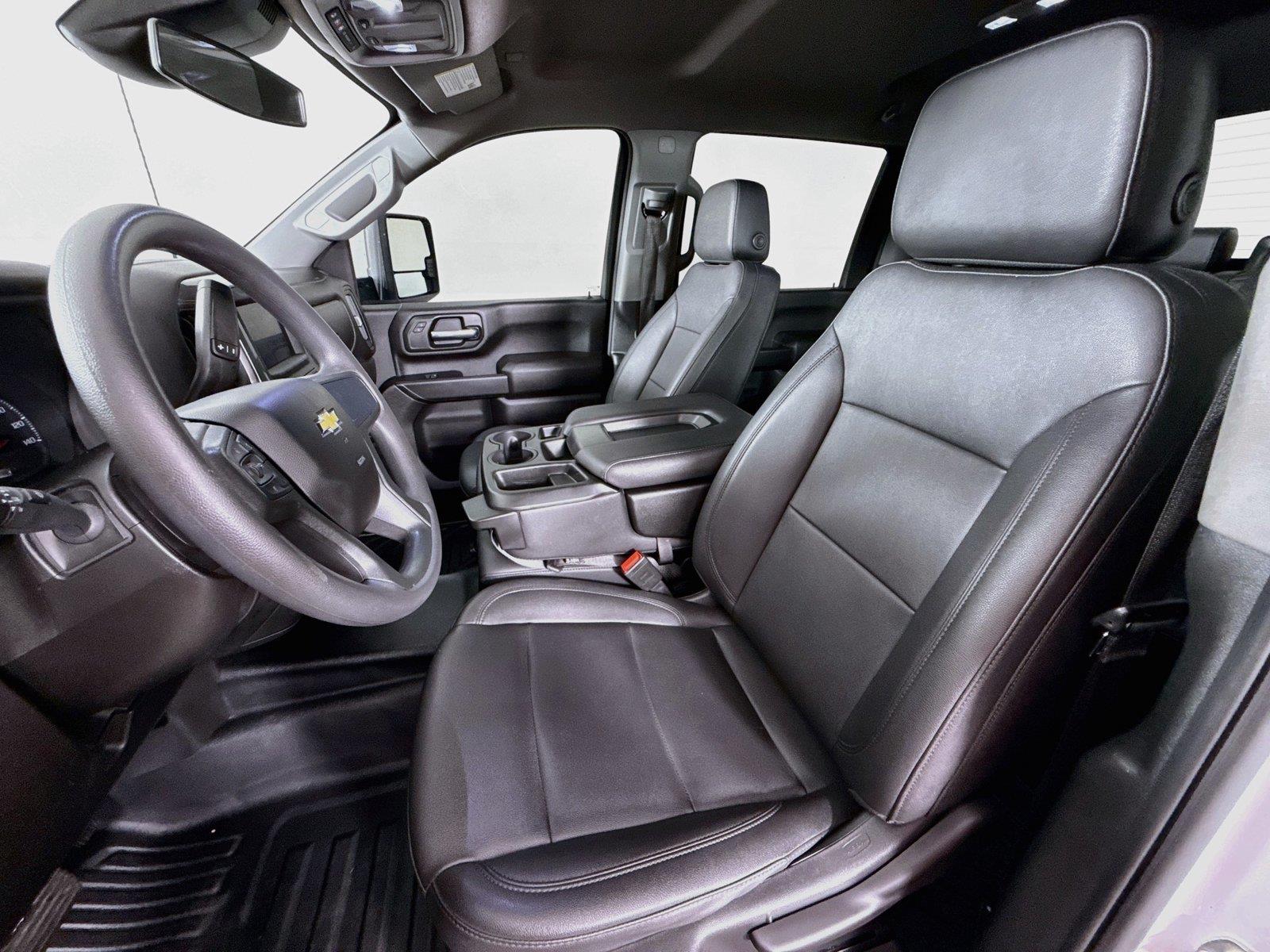 2025 Chevrolet Silverado 3500HD photo 11