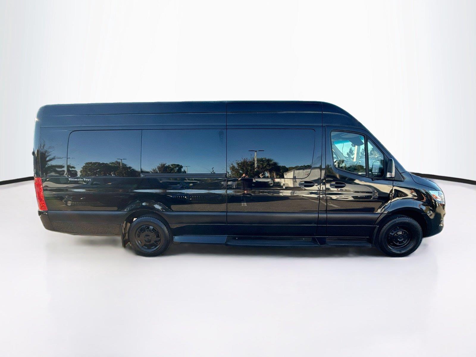 2019 Mercedes-Benz Sprinter Cab Chassis photo 7
