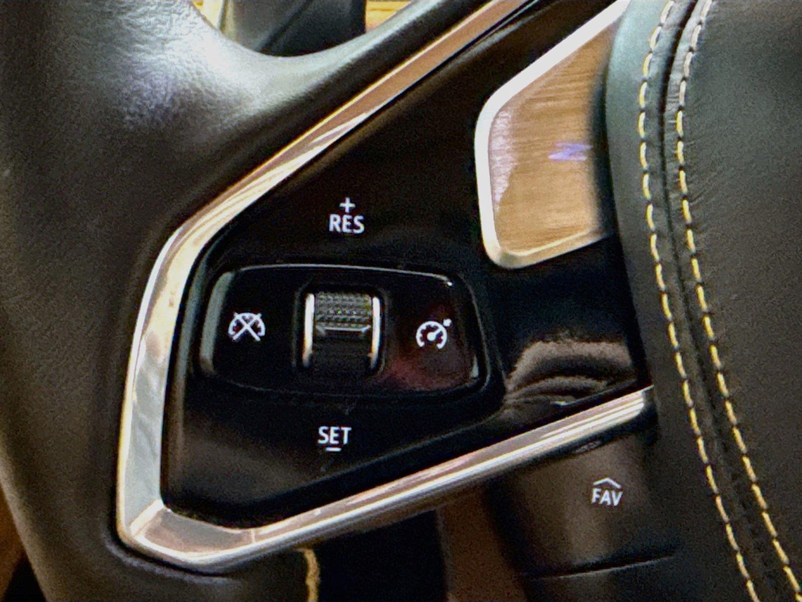 2020 Chevrolet Corvette photo 12