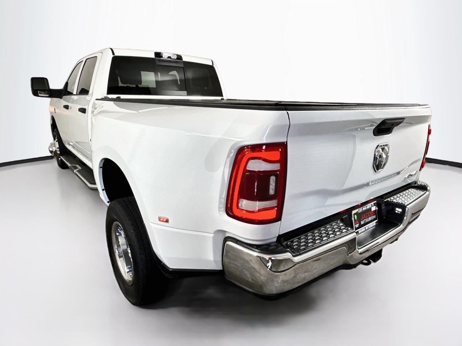 2024 Ram 3500 photo 3