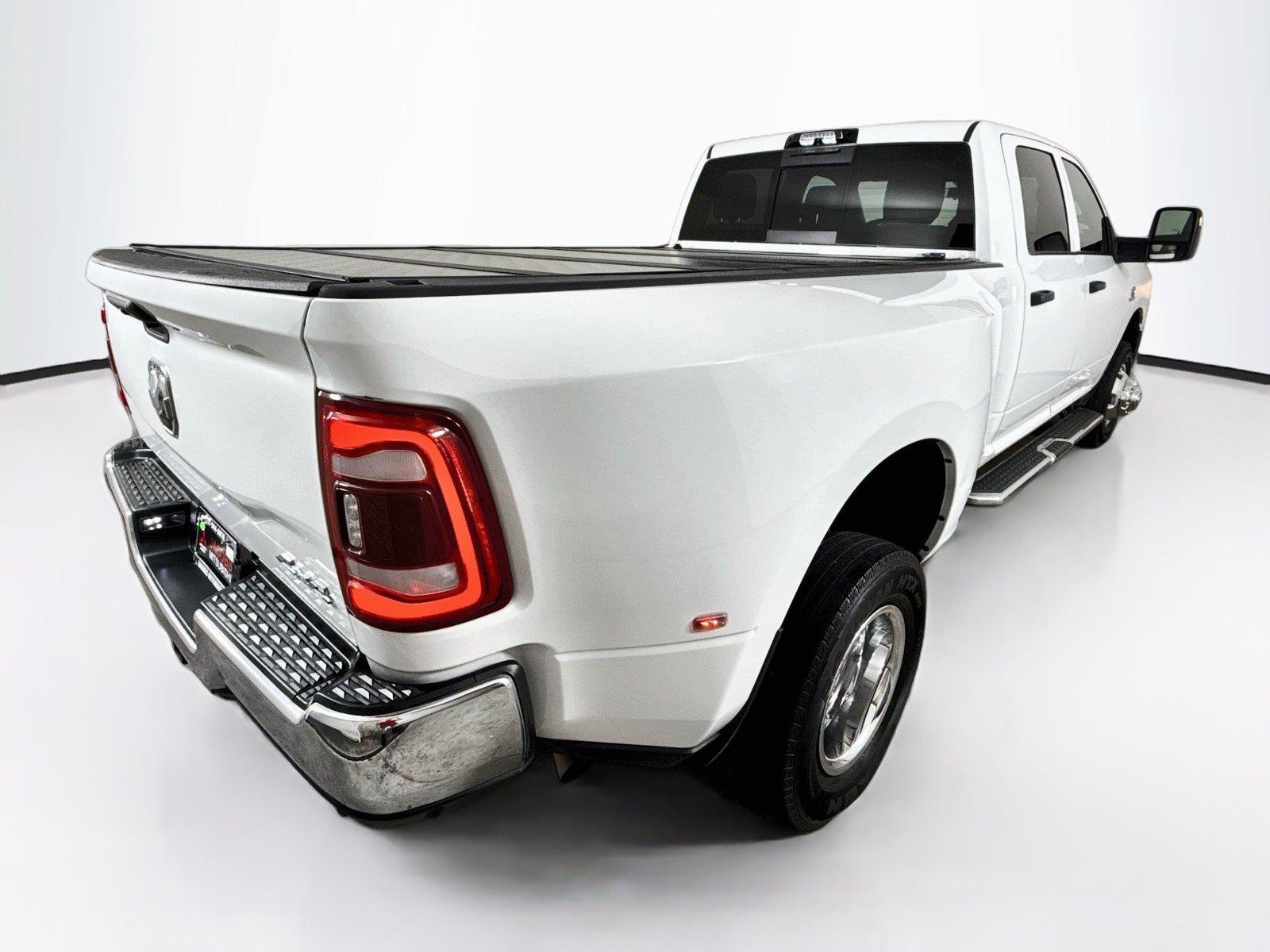 2024 Ram 3500 photo 5
