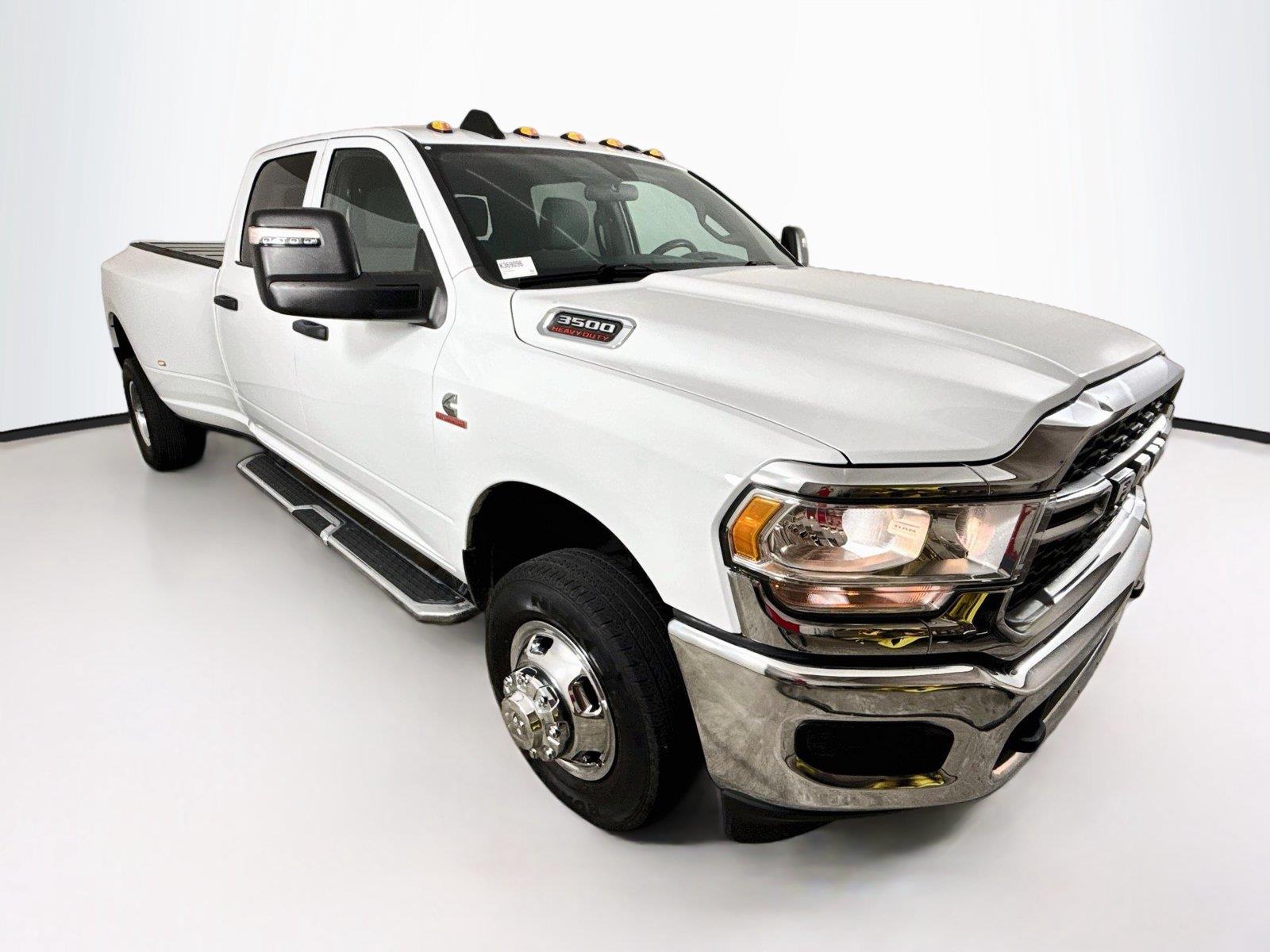 2024 Ram 3500 photo 7