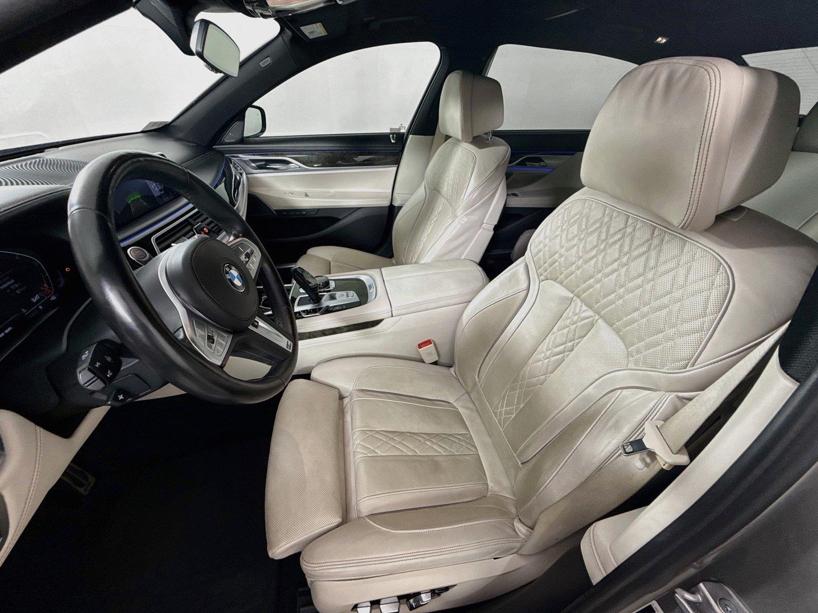 2021 BMW 7 Series photo 9