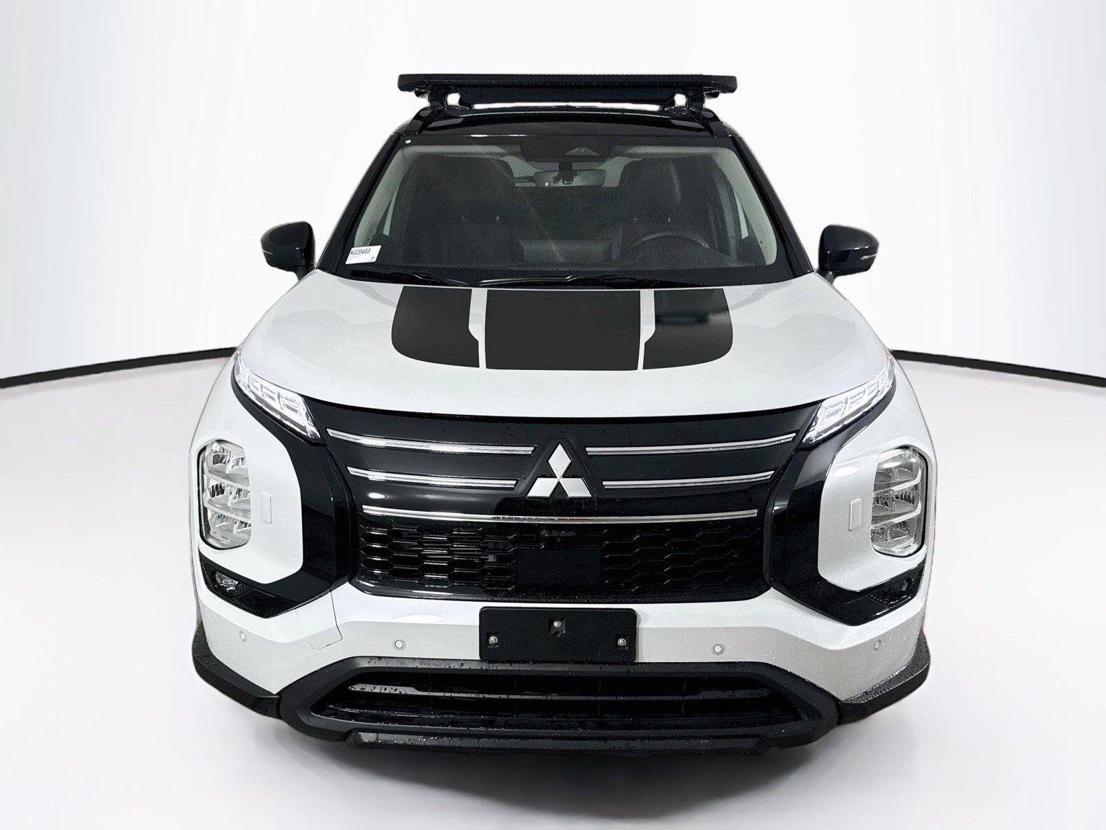 2026 Mitsubishi Outlander photo 10