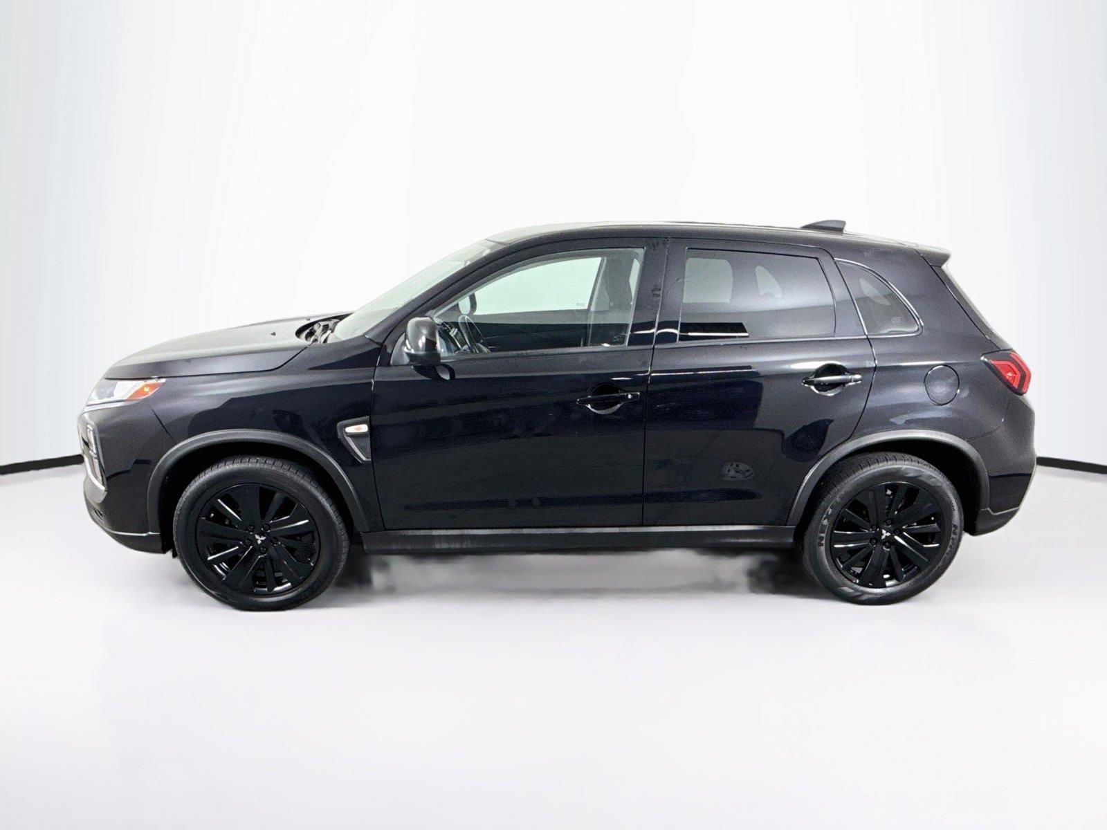 2023 Mitsubishi Outlander Sport photo 2