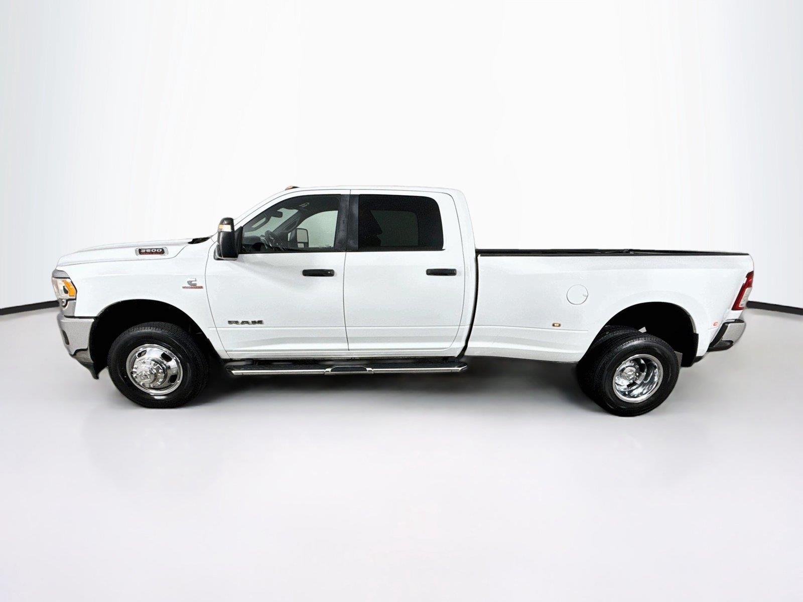 2024 Ram 3500 photo 2
