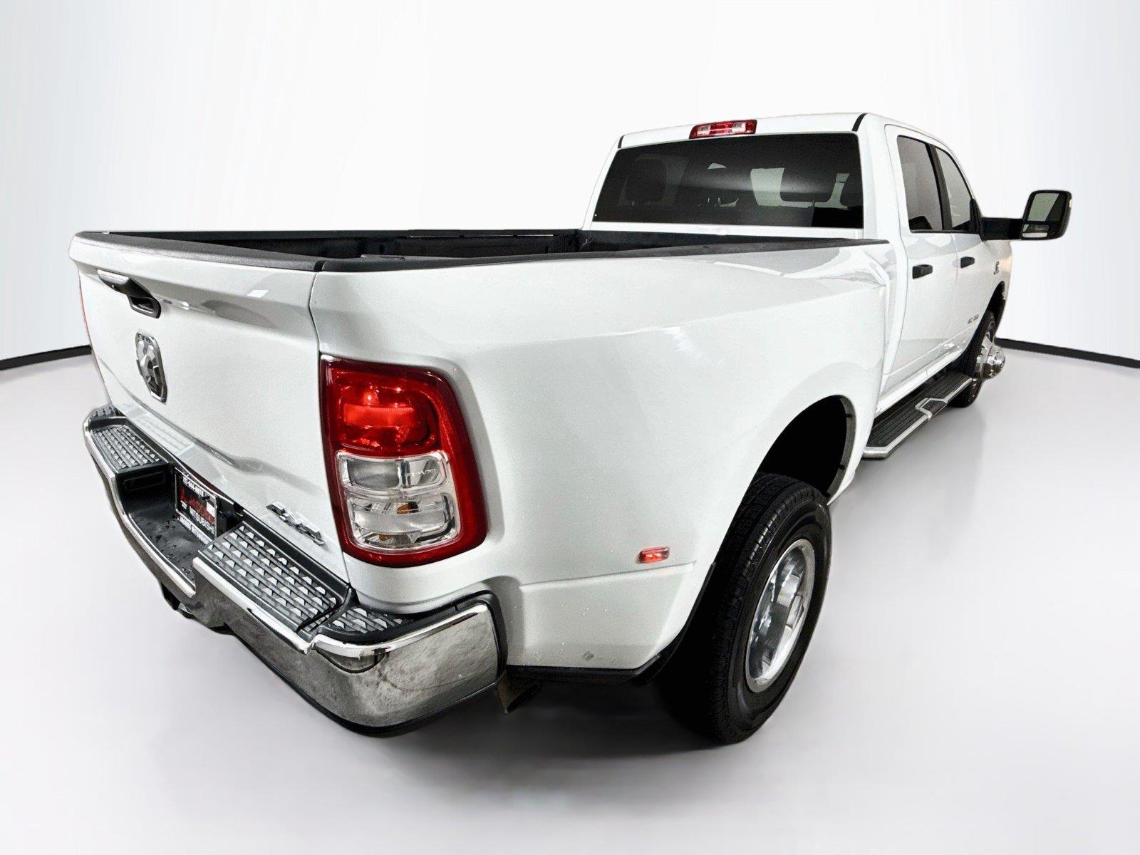 2024 Ram 3500 photo 6