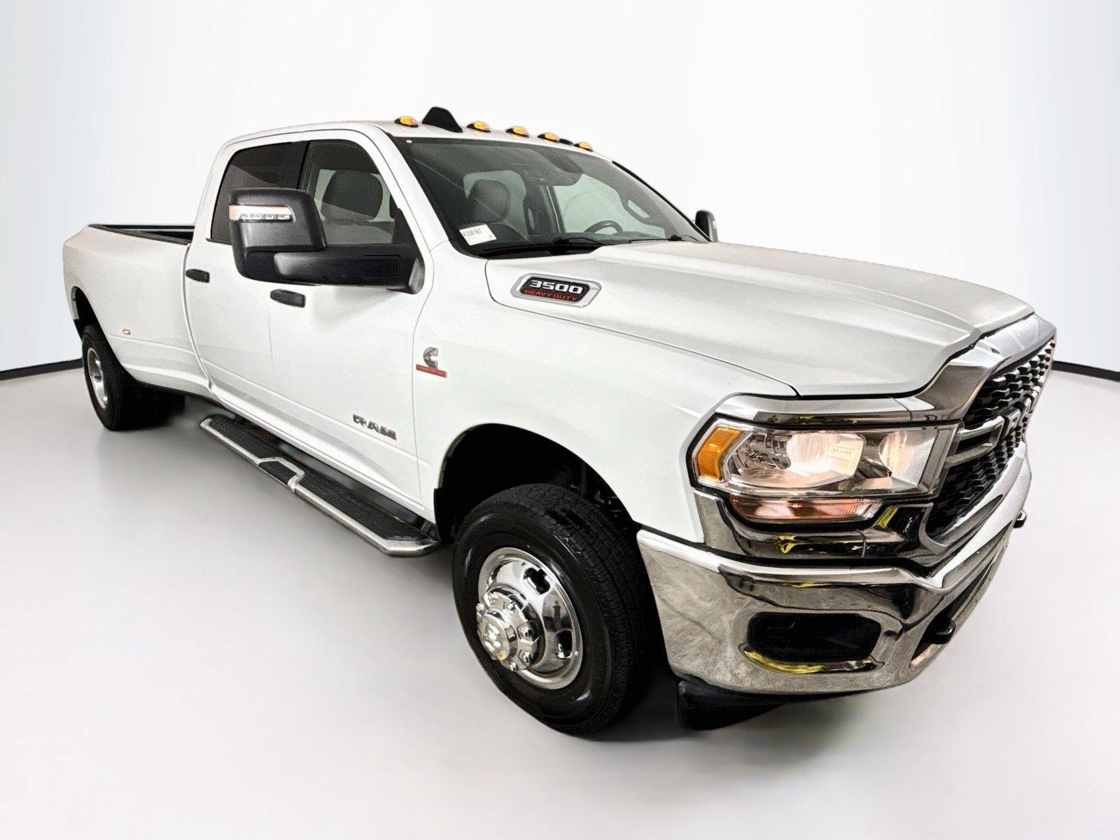 2024 Ram 3500 photo 8