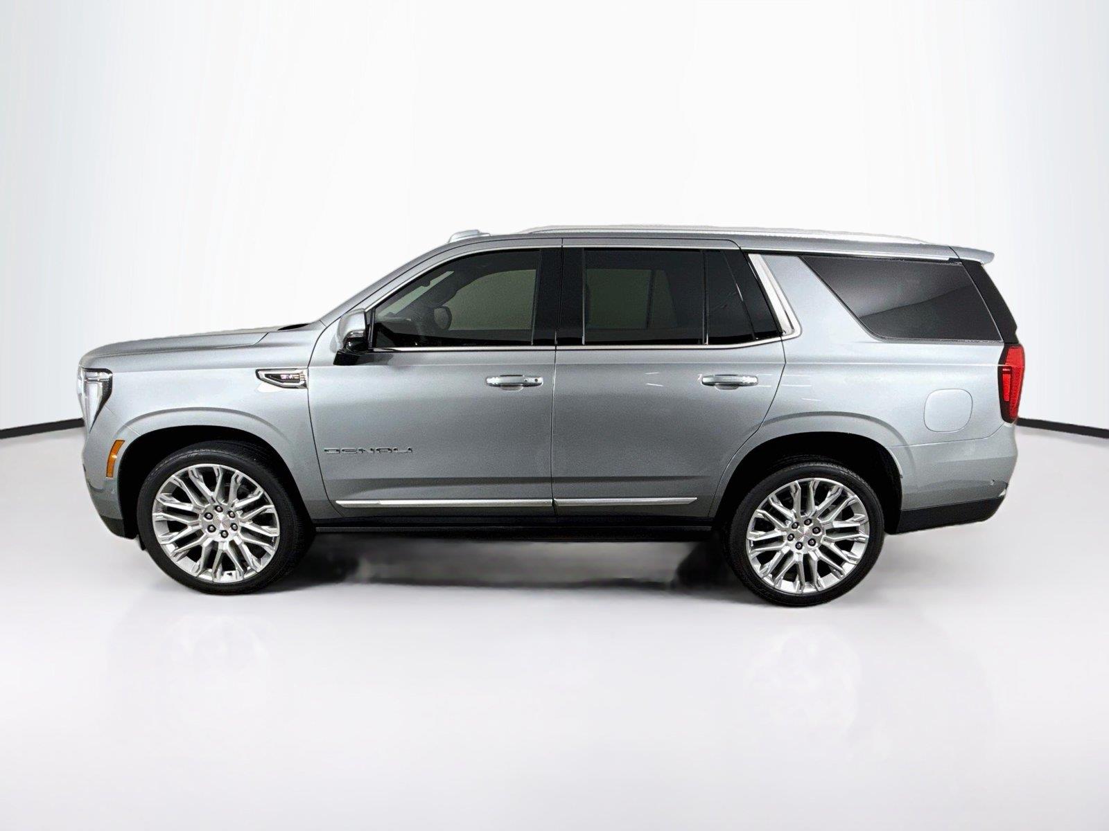 2026 GMC Yukon photo 2
