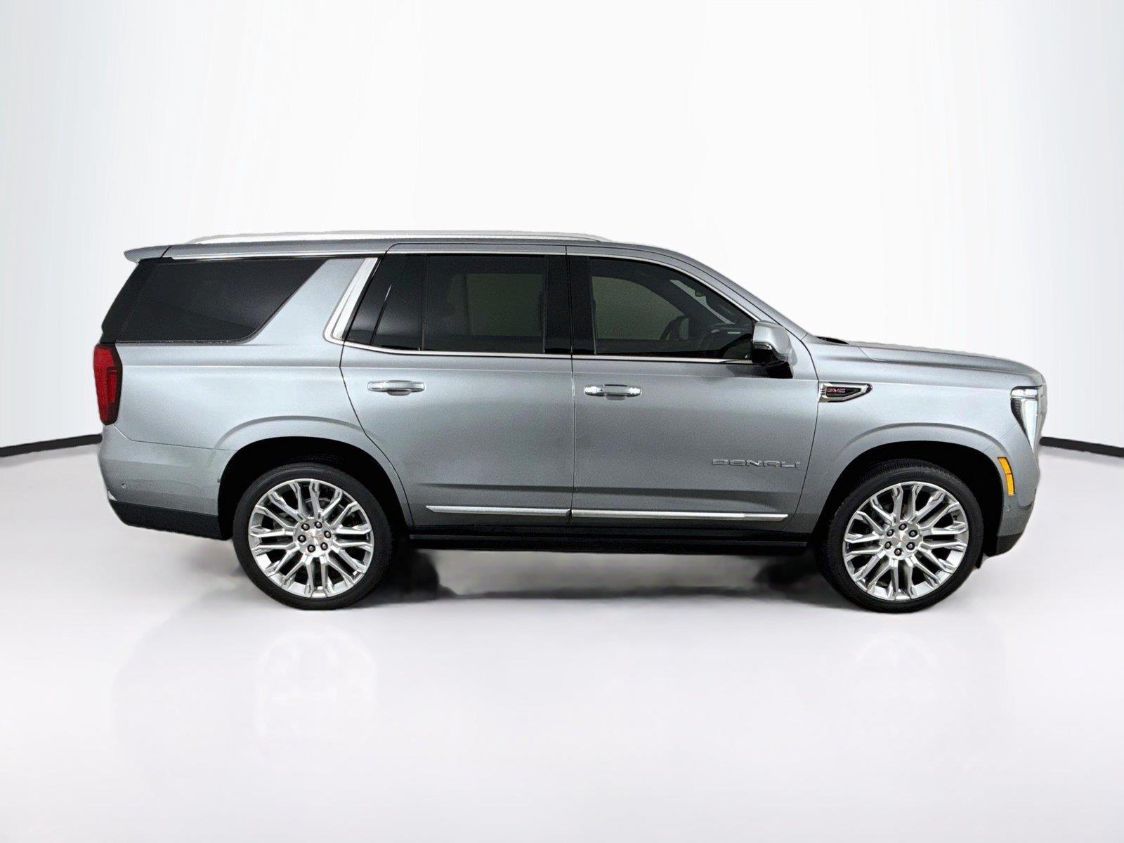 2026 GMC Yukon photo 7