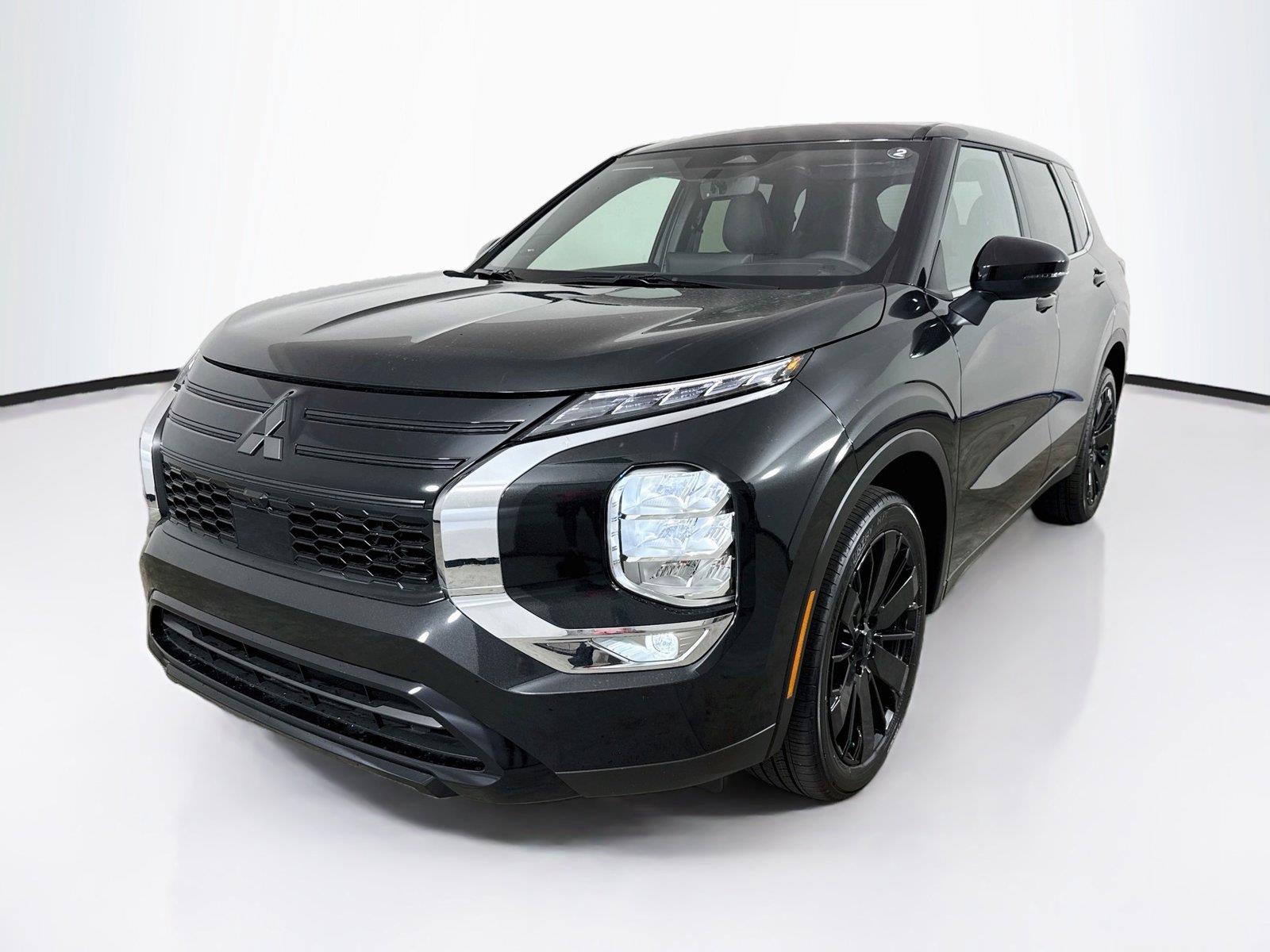 2026 Mitsubishi Outlander LE