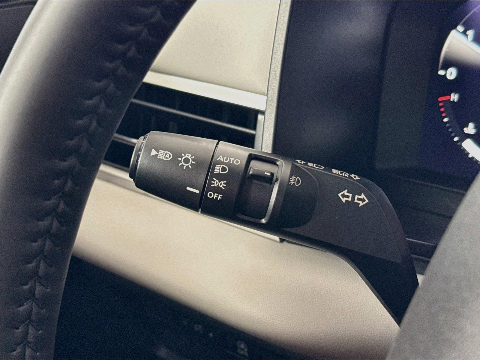 2026 Mitsubishi Outlander photo 10