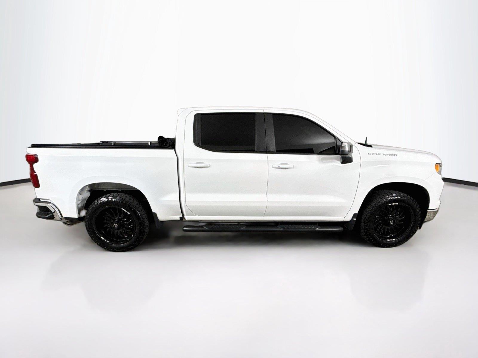 2025 Chevrolet Silverado 1500 photo 6