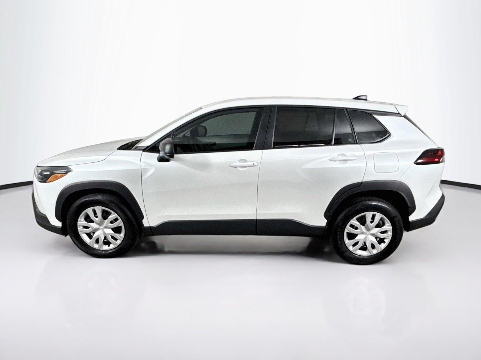 2026 Toyota Corolla Cross photo 2