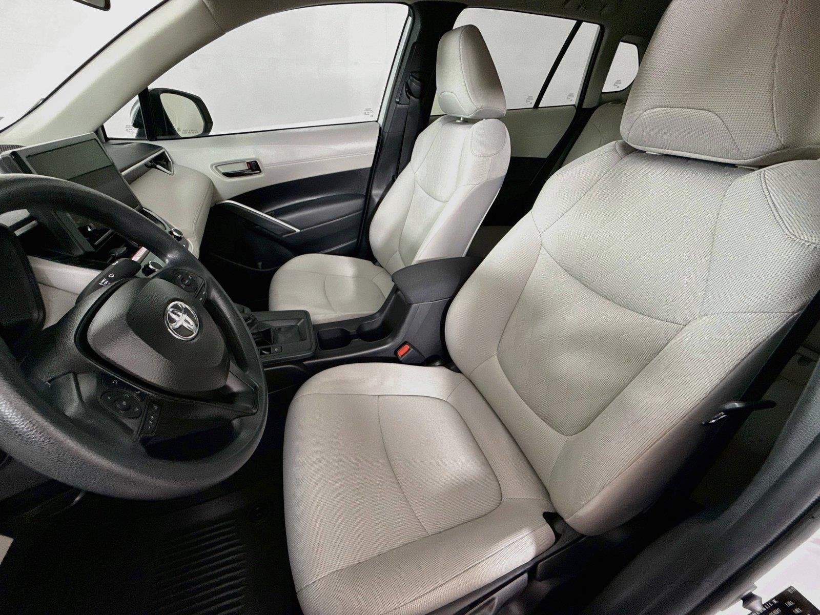 2026 Toyota Corolla Cross photo 11