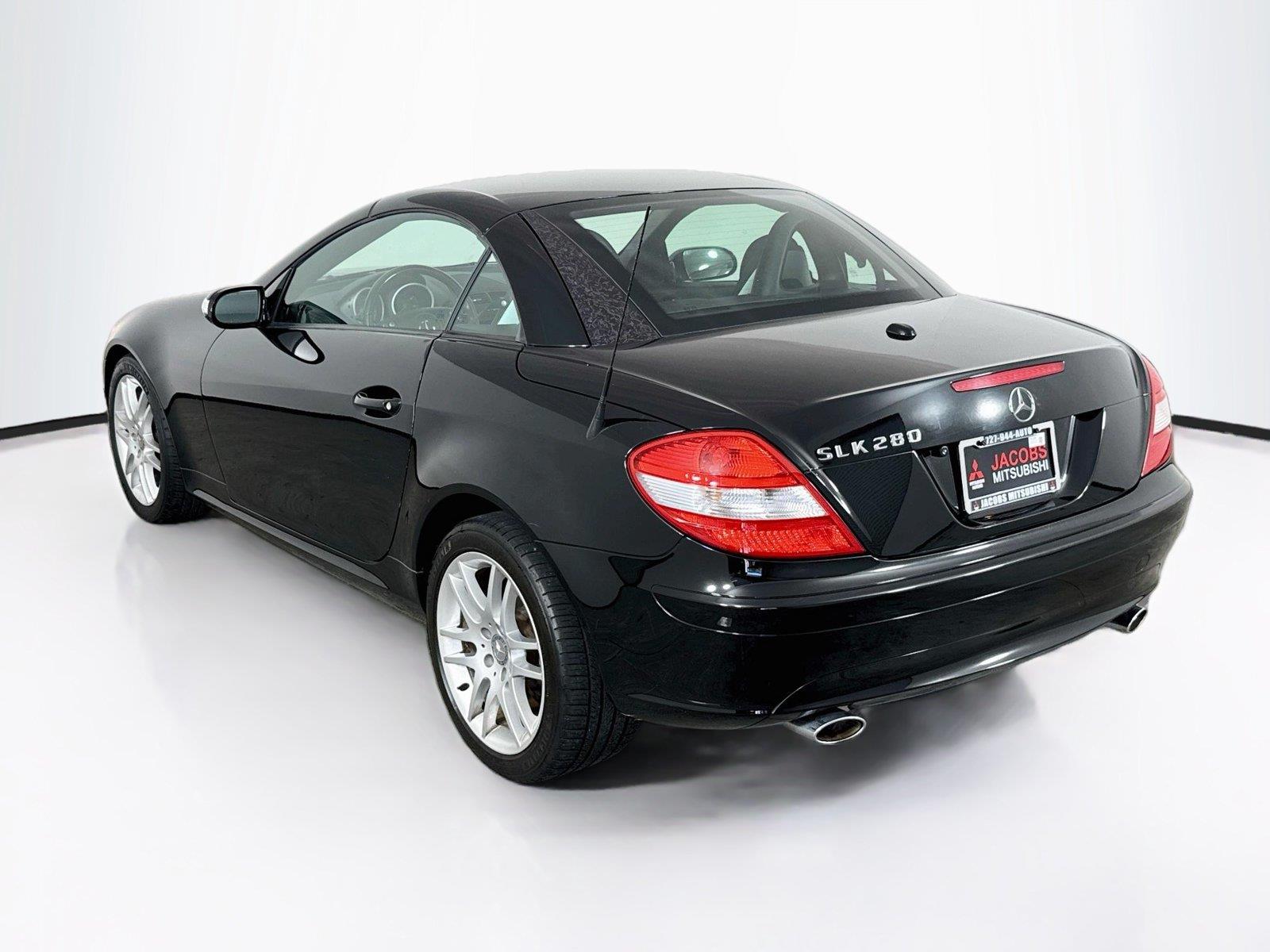 2007 Mercedes-Benz SLK-Class photo 3