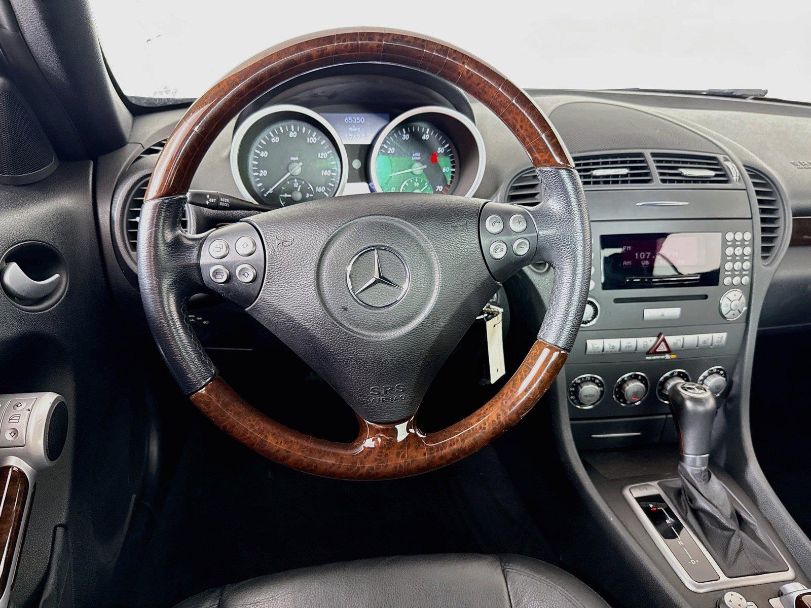 2007 Mercedes-Benz SLK-Class photo 12