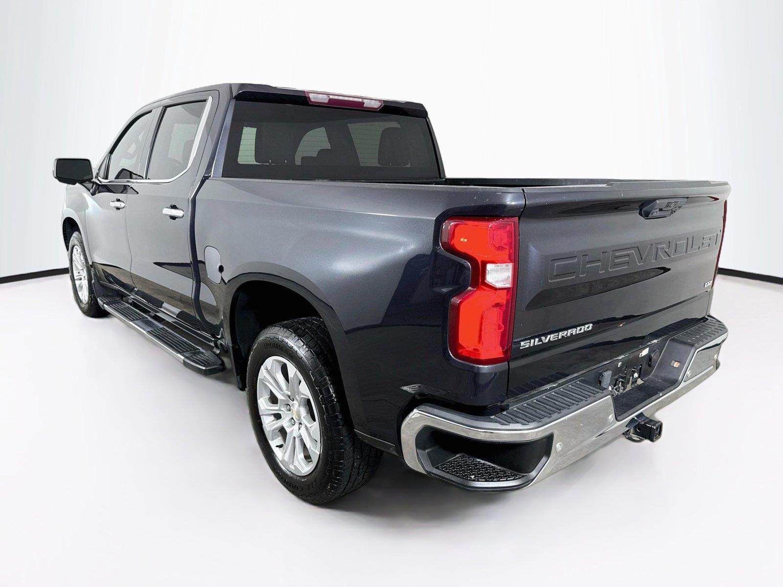 2022 Chevrolet Silverado 1500 photo 3